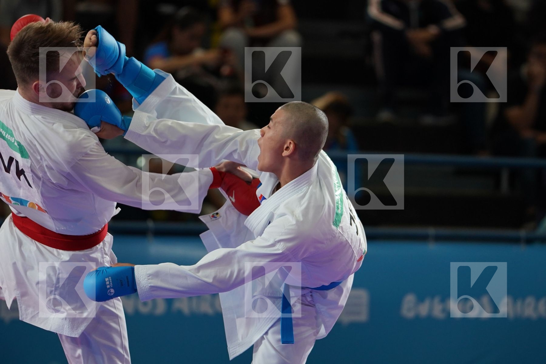 TOMAS KOSA (SLOVAKIA) vs KEISEI SAKIYAMA (JAPAN) in Senior Kumite 68+ Kg - Qualification