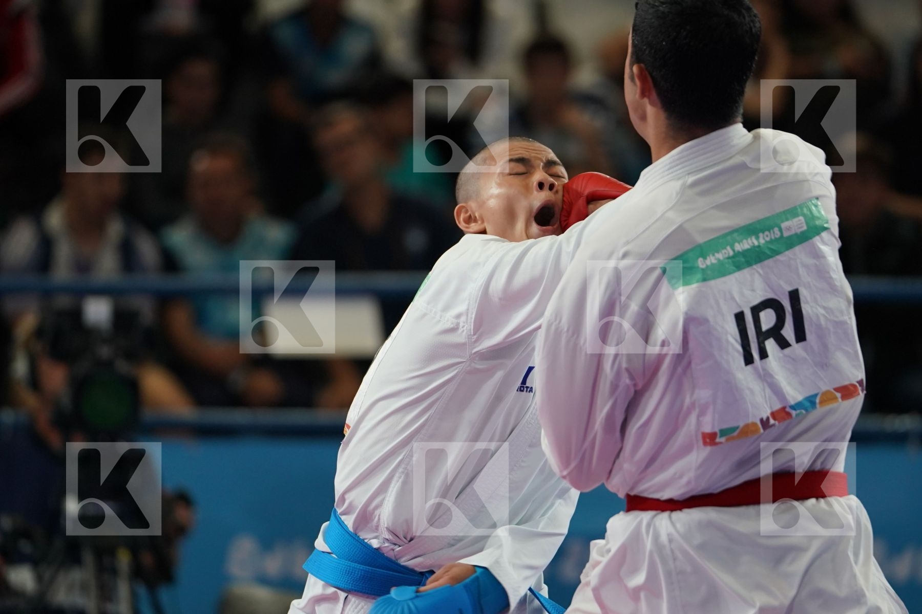 NAVID MOHAMMADI (IRAN) vs KEISEI SAKIYAMA (JAPAN) in Senior Kumite 68+ Kg - Qualification
