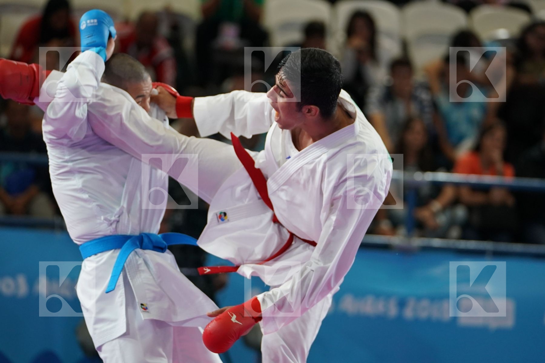 NAVID MOHAMMADI (IRAN) vs KEISEI SAKIYAMA (JAPAN) in Senior Kumite 68+ Kg - Qualification