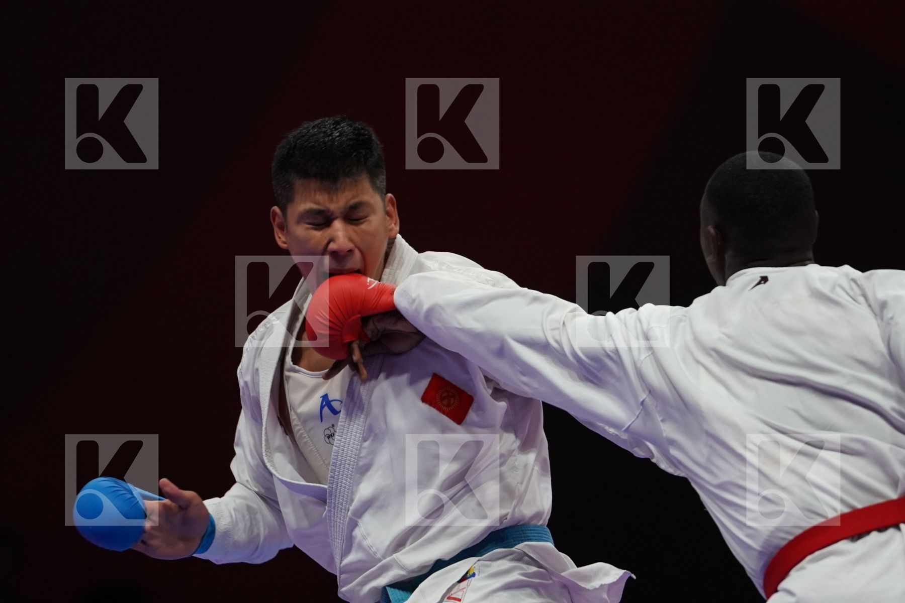 TAREG ALI HAMEDI (SAUDI ARABIA) vs THODNY PHONGSAMPHAN (LAO PEOPLE`S DEMOCRATIC REPUBLIC) in Senior Kumite 84+ Kg - Bronze bout
