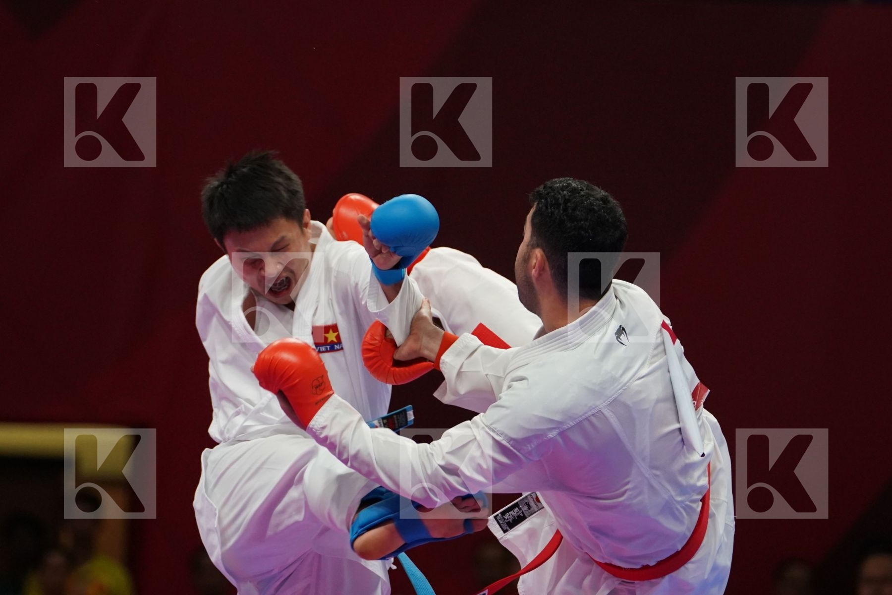 SAJAD GANJZADEH (ISLAMIC REPUBLIC OF IRAN) vs MINH PHUNG NGUYEN (VIETNAM) in Senior Kumite 68+ Kg - podium ceremony