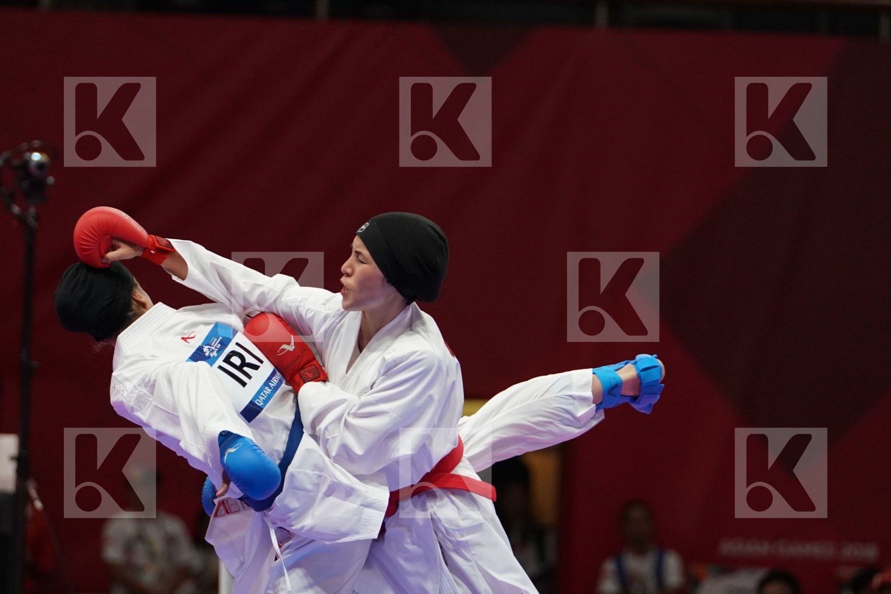 LATIFA HAIDARE (AFGHANISTAN) vs TARAVAT KHAKSAR (ISLAMIC REPUBLIC OF IRAN) in Senior Kumite -55 Kg - Qualification
