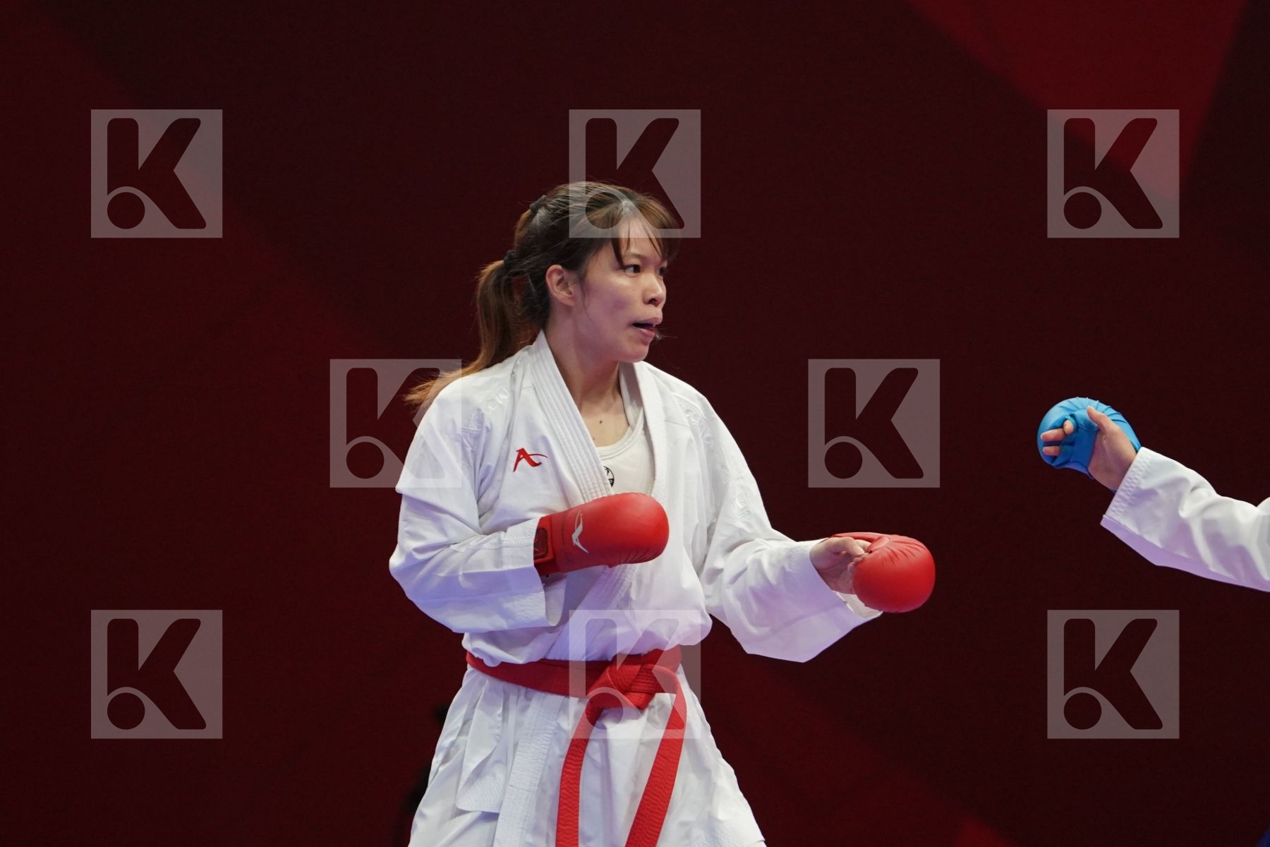 SOK I WONG (MACAO) vs TZUYUN WEN (CHINESE TAIPEI) in Senior Kumite -55 Kg - Qualification
