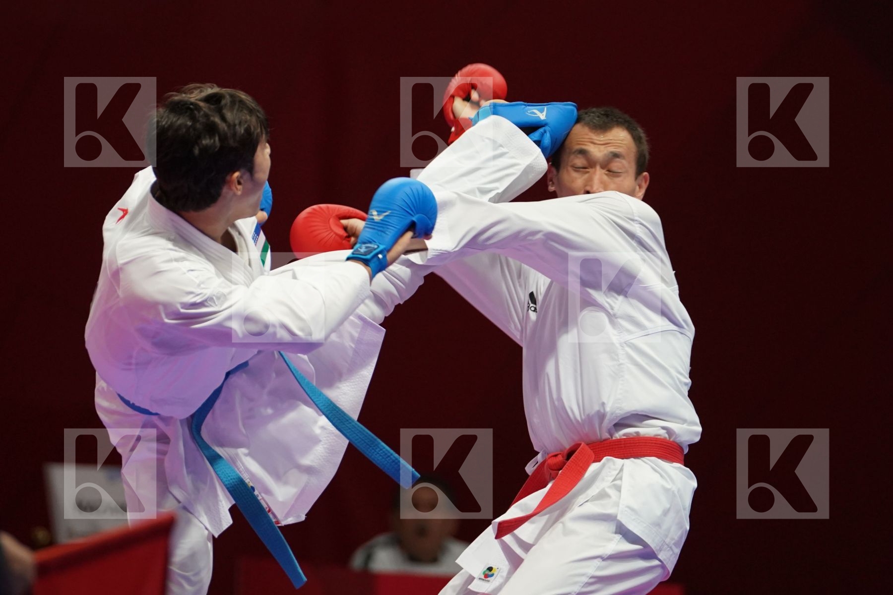 DARKHAN ASSADILOV (KAZAKHSTAN) vs SADRIDDIN SAYMATOV (UZBEKISTAN) in Senior Kumite -60 Kg - Qualification
