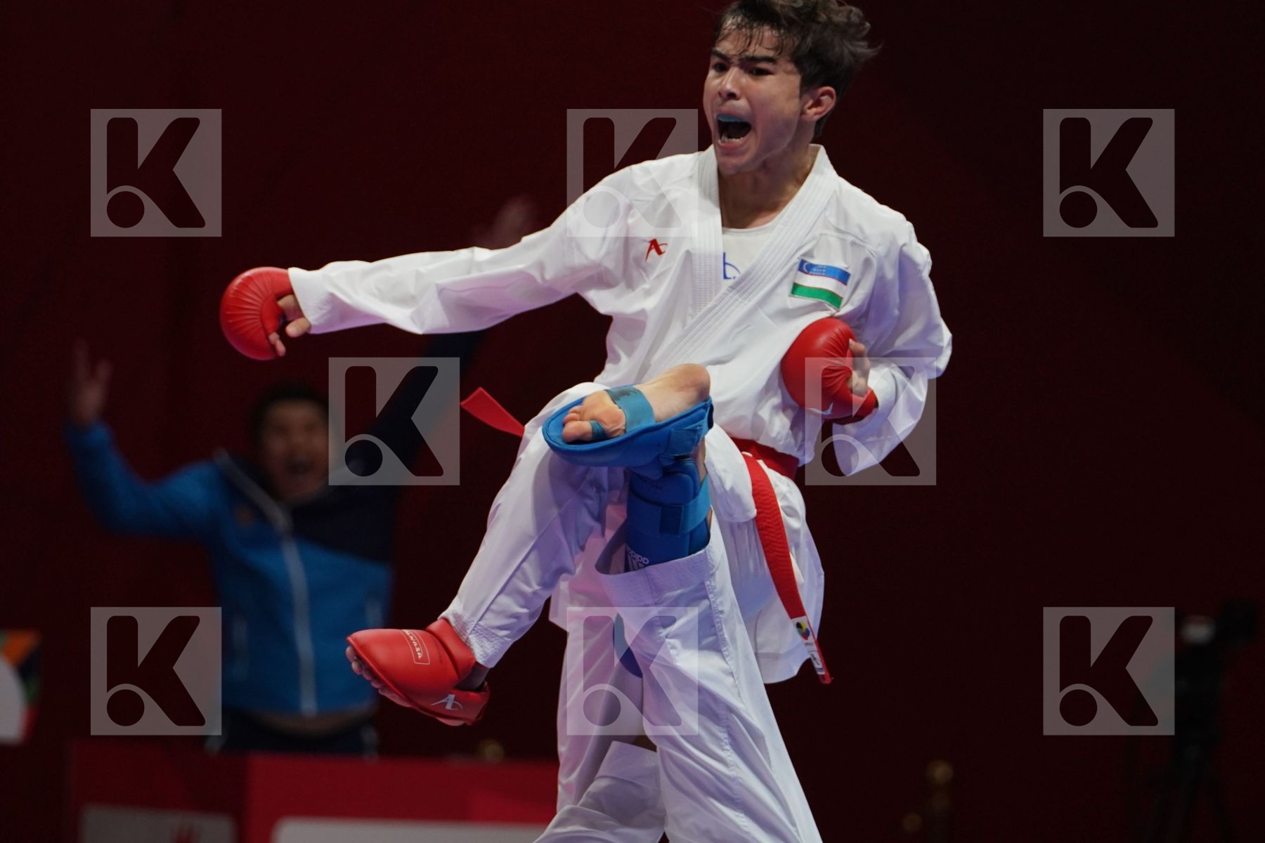 SADRIDDIN SAYMATOV (UZBEKISTAN) vs AMIR MAHDI ZADEH (ISLAMIC REPUBLIC OF IRAN) in Senior Kumite -60 Kg - Qualification