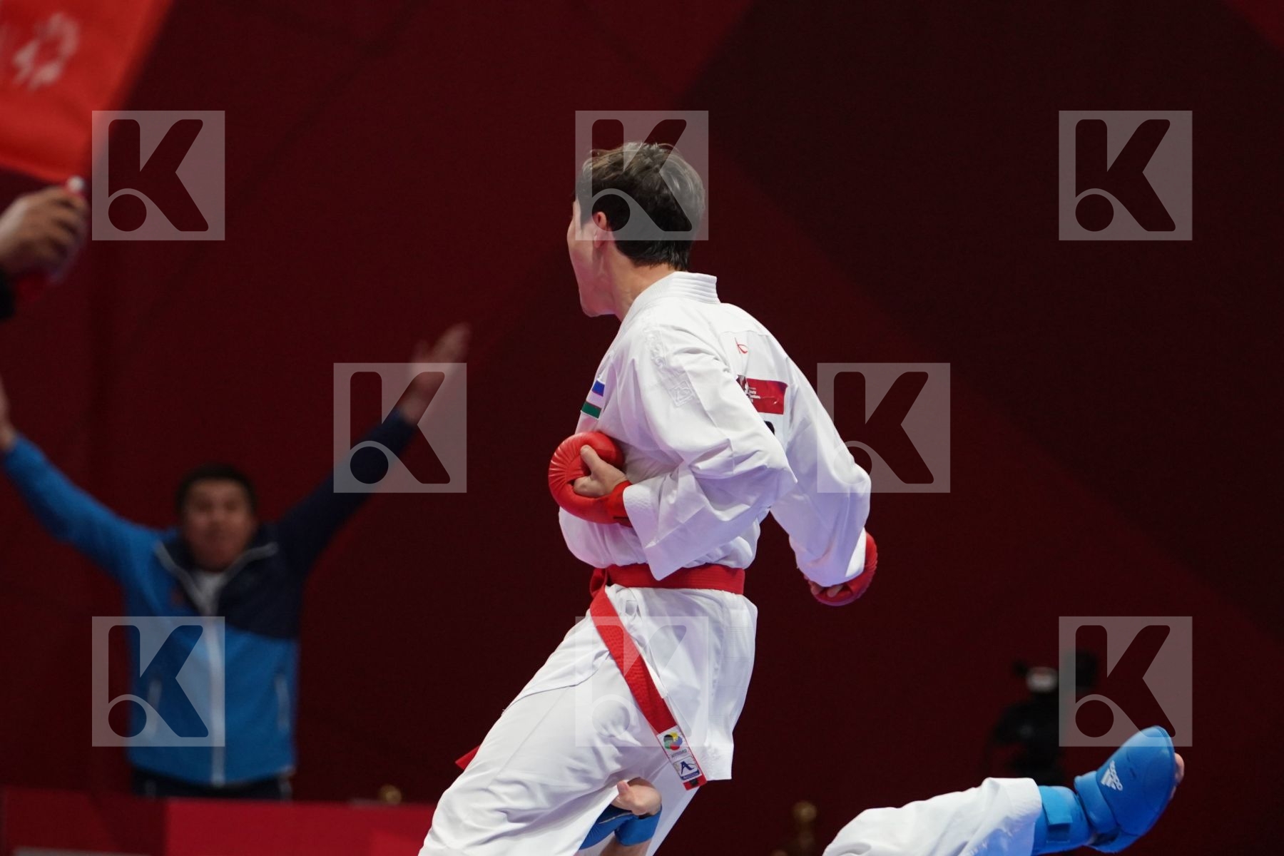 SADRIDDIN SAYMATOV (UZBEKISTAN) vs AMIR MAHDI ZADEH (ISLAMIC REPUBLIC OF IRAN) in Senior Kumite -60 Kg - Qualification