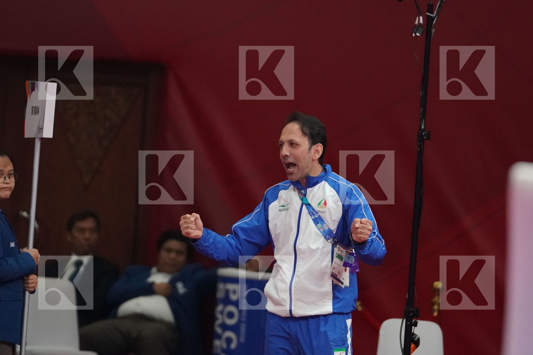 SADRIDDIN SAYMATOV (UZBEKISTAN) vs AMIR MAHDI ZADEH (ISLAMIC REPUBLIC OF IRAN) in Senior Kumite -60 Kg - Qualification