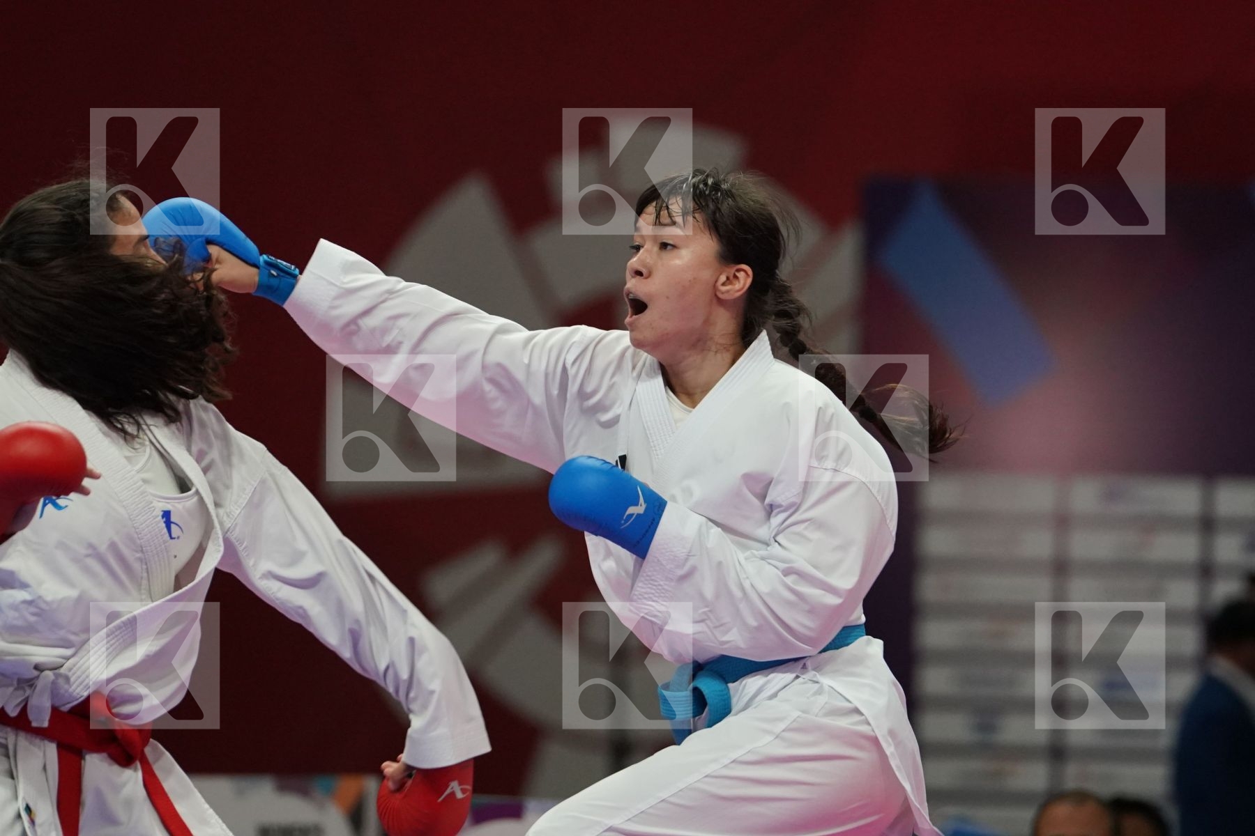 HUDA JABER (JORDAN) vs MADINA UTELBAYEVA (KAZAKHSTAN) in Senior Kumite Ð 61 Kg - Qualification