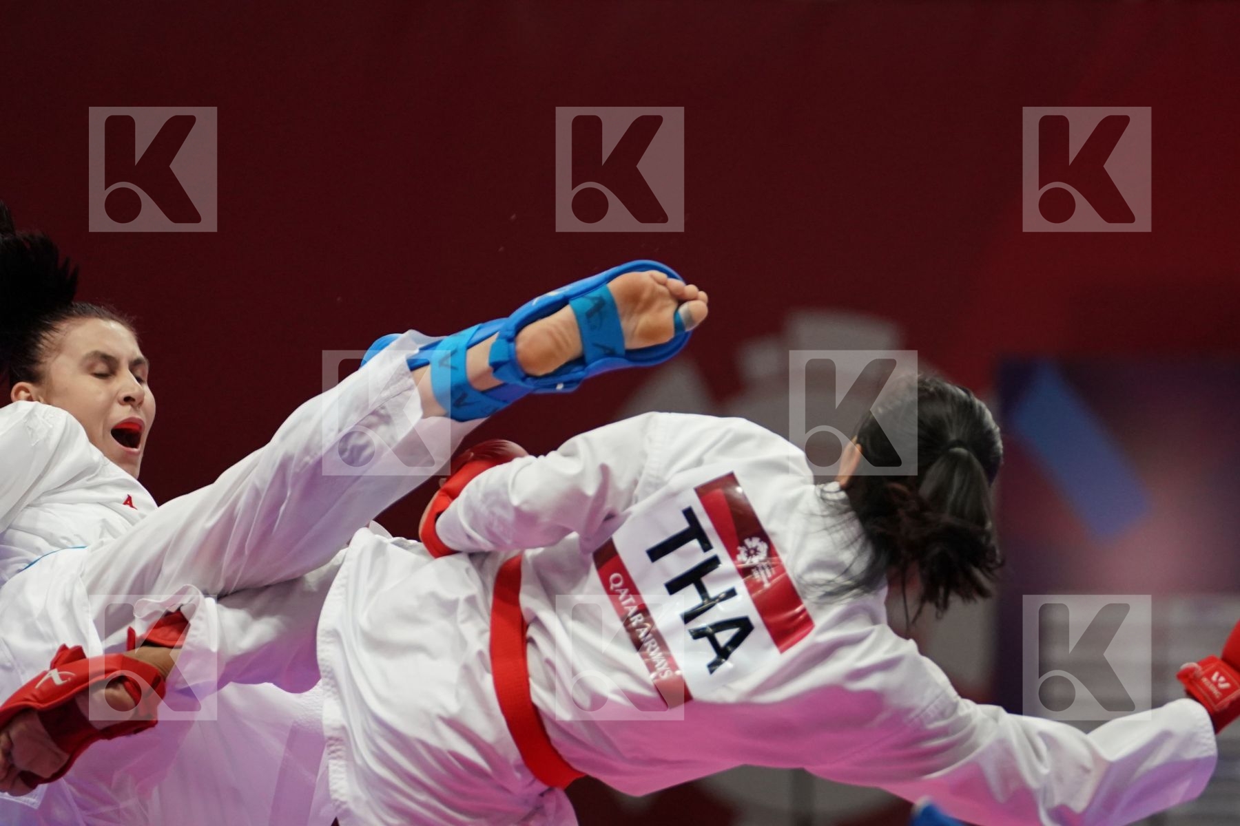 ARM SUKKIAW (THAILAND) vs BARNO MIRZAEVA (UZBEKISTAN) in Senior Kumite Ð 61 Kg - Bronze