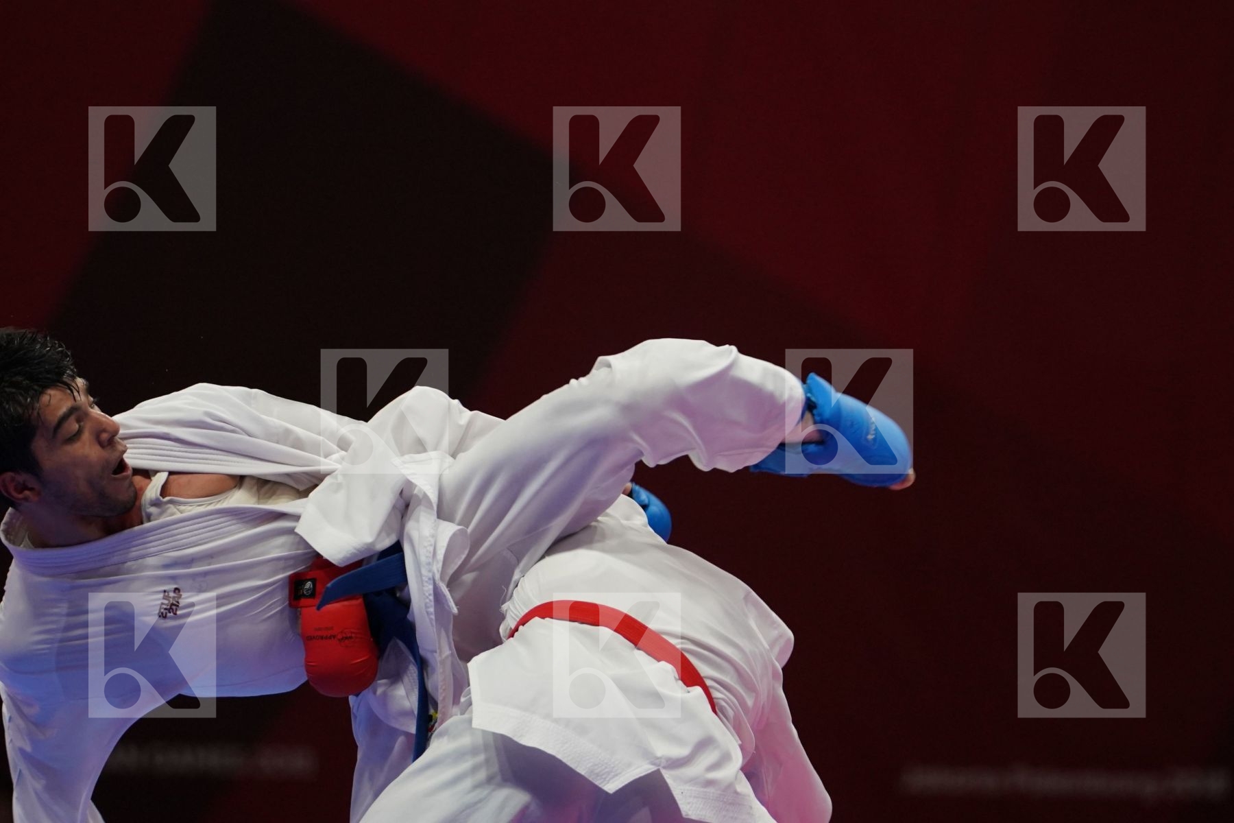 ALI ABDULAZIZ (KUWAIT) vs ABDEL RAHMAN ALMASATFA (JORDAN) in Senior Kumite -67 Kg - Qualification
