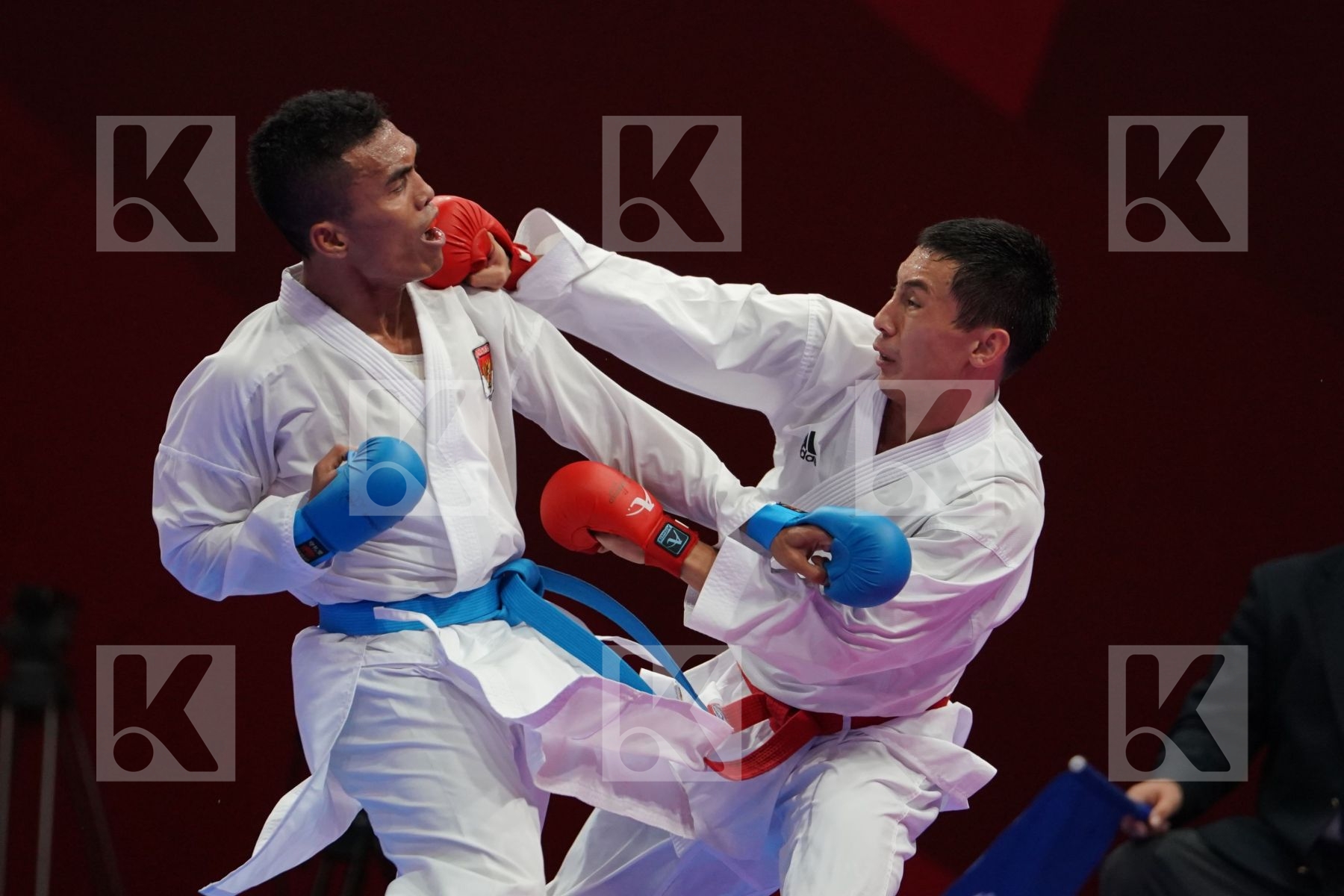 DIDAR AMIRALI (KAZAKHSTAN) vs JINTAR SIMANJUNTAK (INDONESIA) in Senior Kumite -67 Kg - Qualification