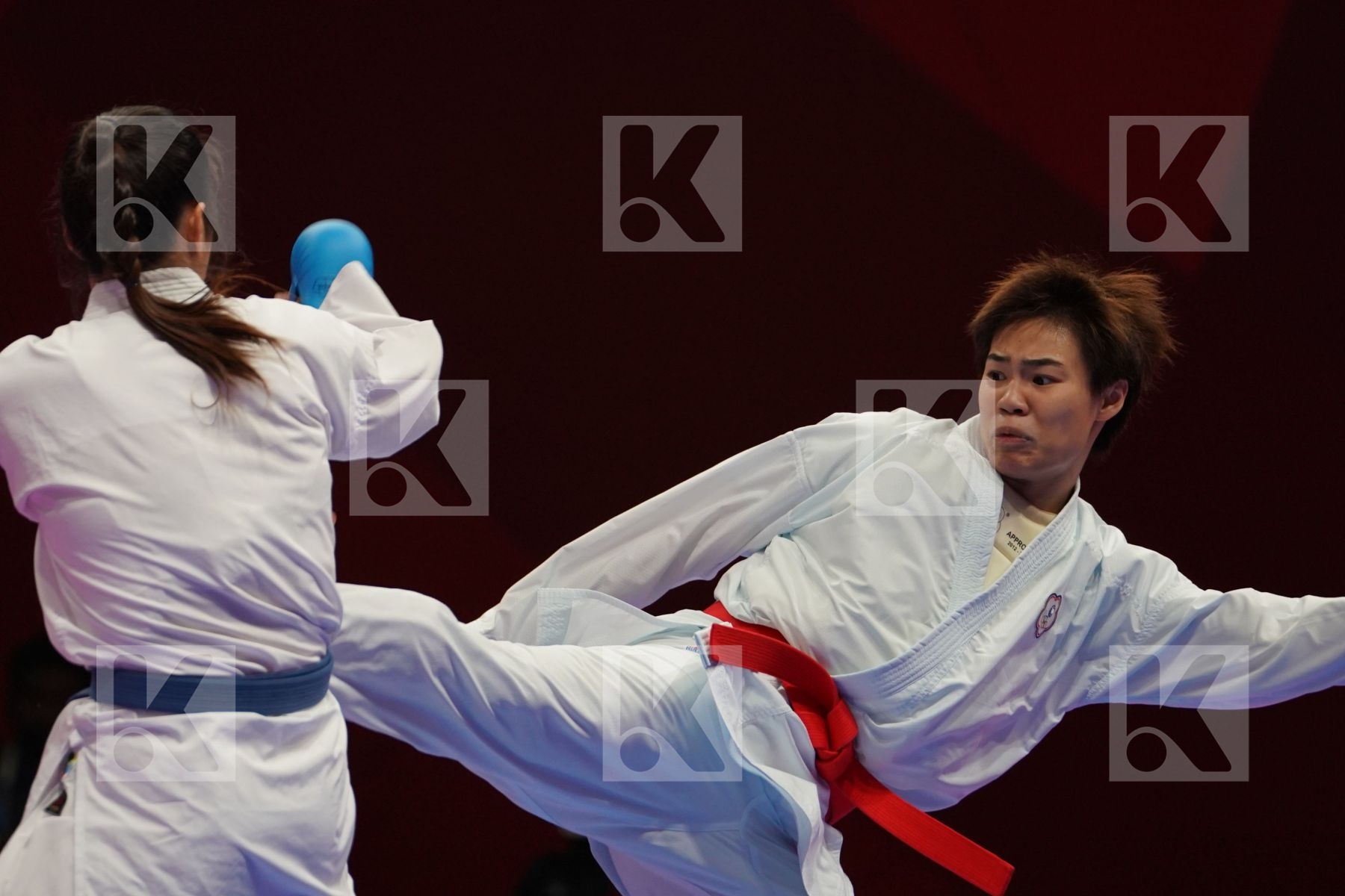 JOU CHAO (CHINESE TAIPEI) vs LINGLING TANG (CHINA) in Senior Kumite Ð 68 Kg - Qualification