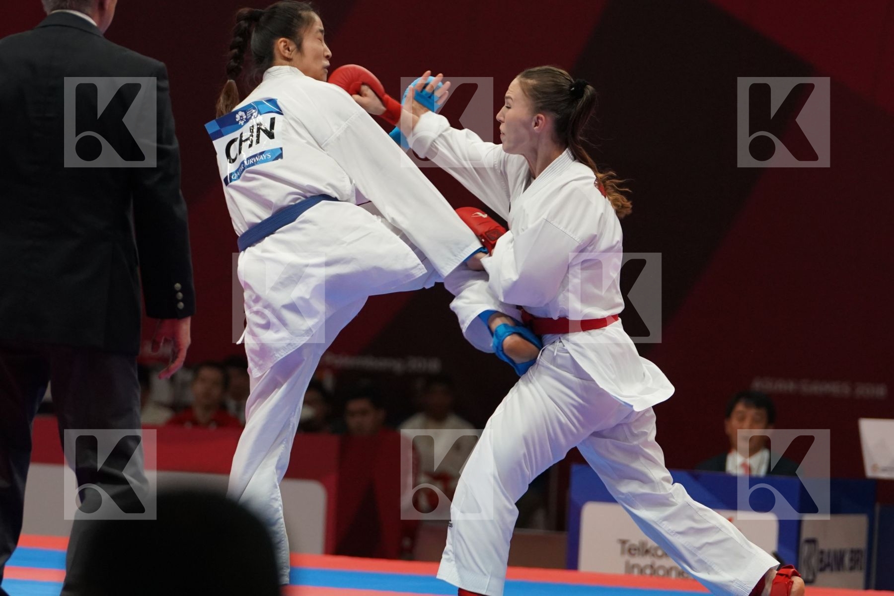 GUZALIYA GAFUROVA (KAZAKHSTAN) vs LINGLING TANG (CHINA) in Senior Kumite Ð 68 Kg - final