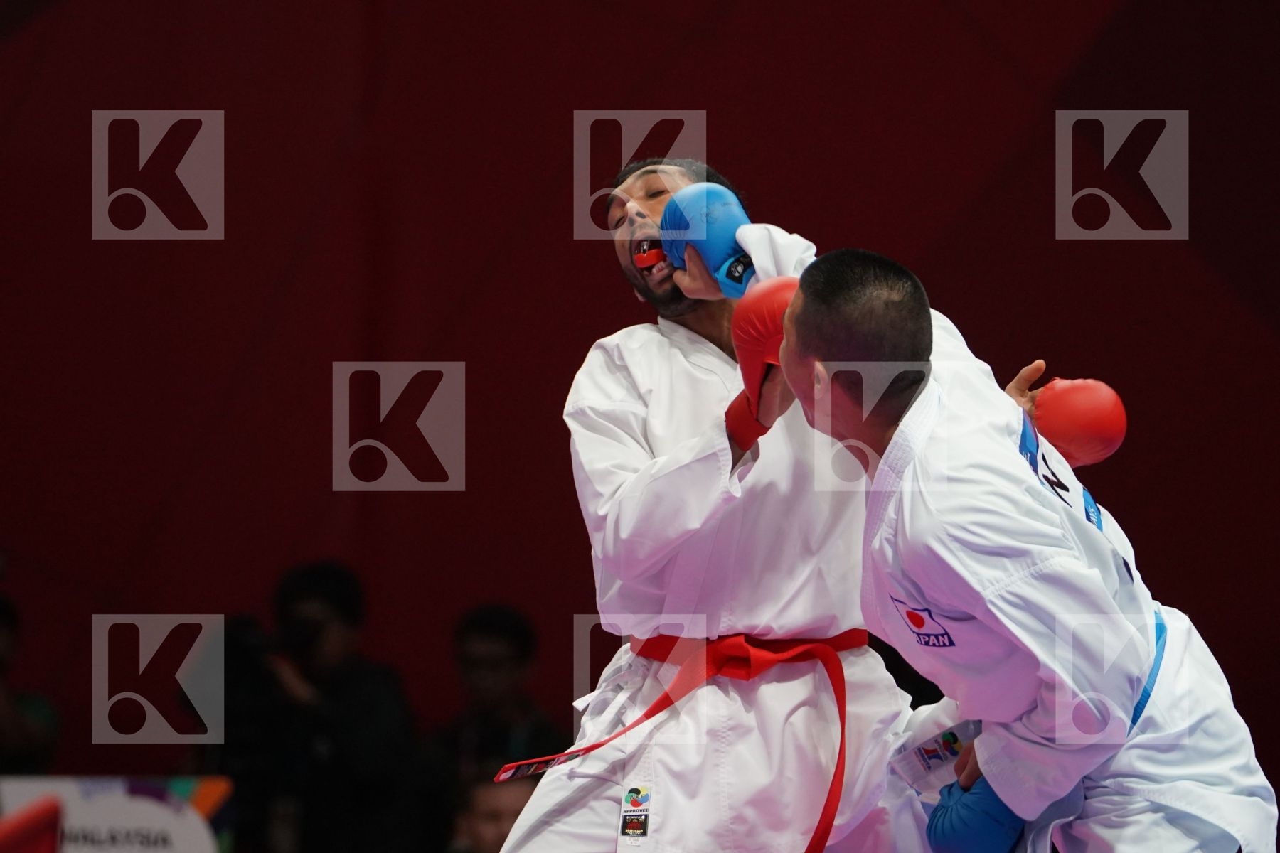 SHARMENDRAN RAGHONATHAN (MALAYSIA) vs DAISUKE WATANABE (JAPAN) in Senior Kumite Ð 75 Kg - Qualification