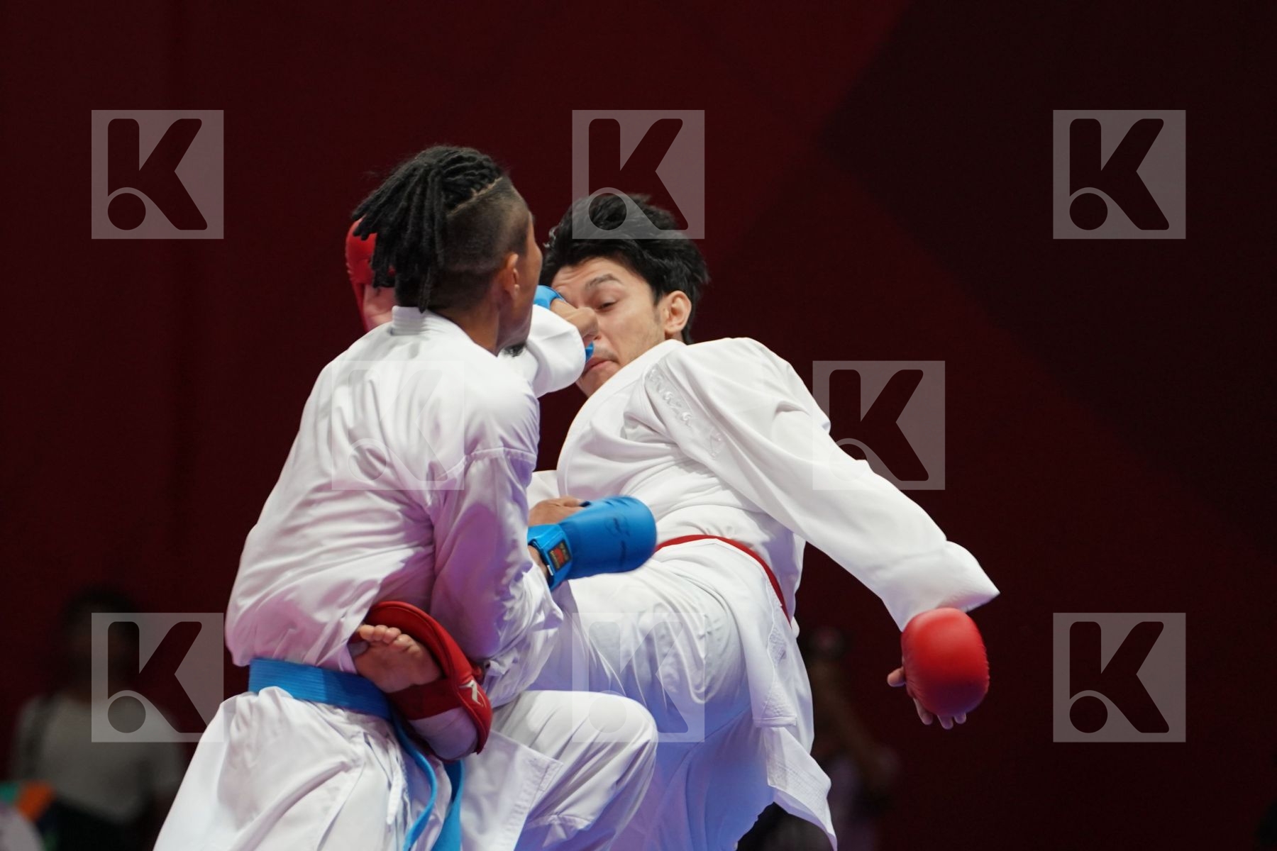 RAEF ADEL ALTURKISTANI (SAUDI ARABIA) vs KA WAI LEE (HONG KONG) in Senior Kumite Ð 75 Kg - Qualification