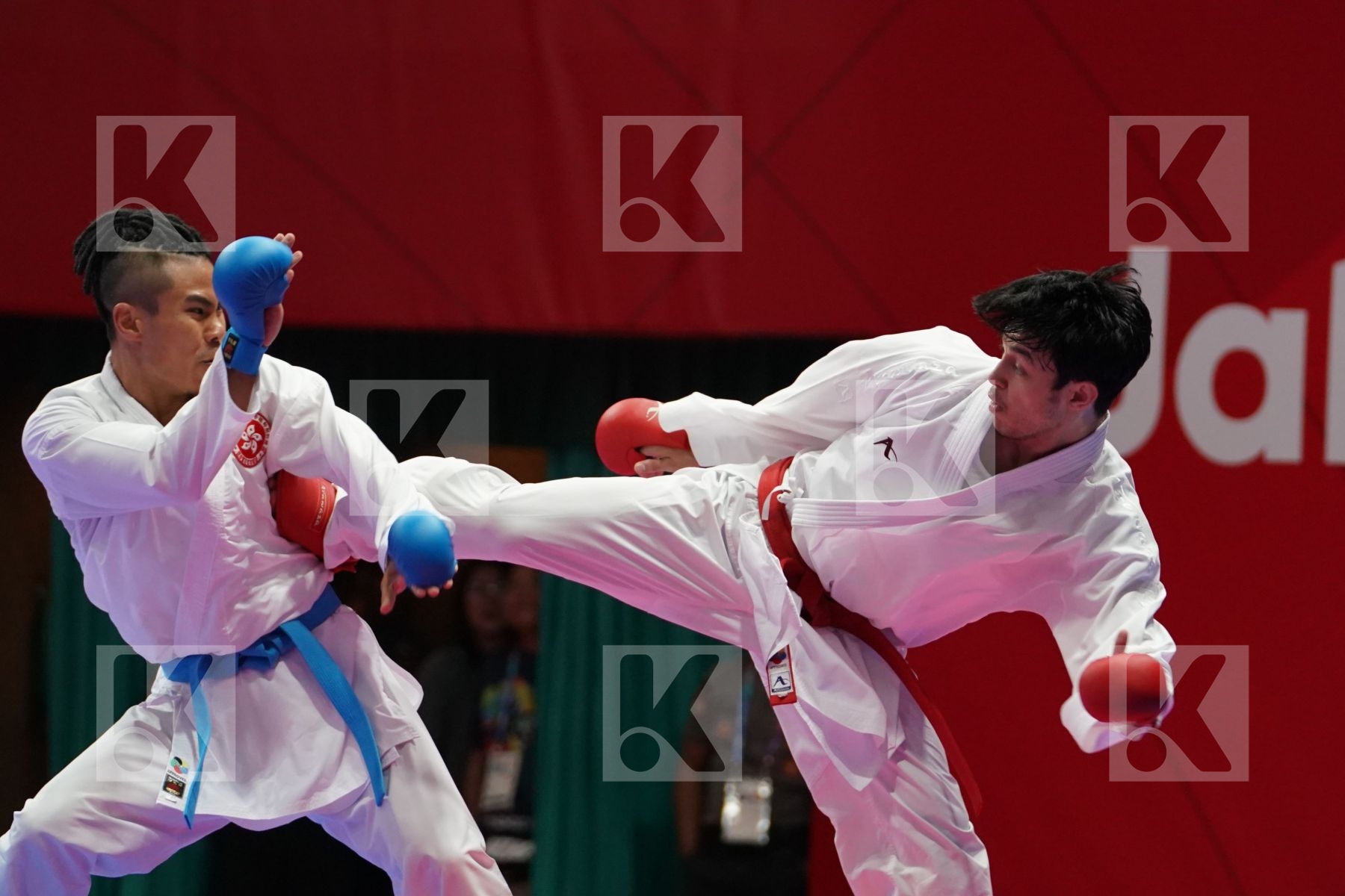 RAEF ADEL ALTURKISTANI (SAUDI ARABIA) vs KA WAI LEE (HONG KONG) in Senior Kumite Ð 75 Kg - Qualification
