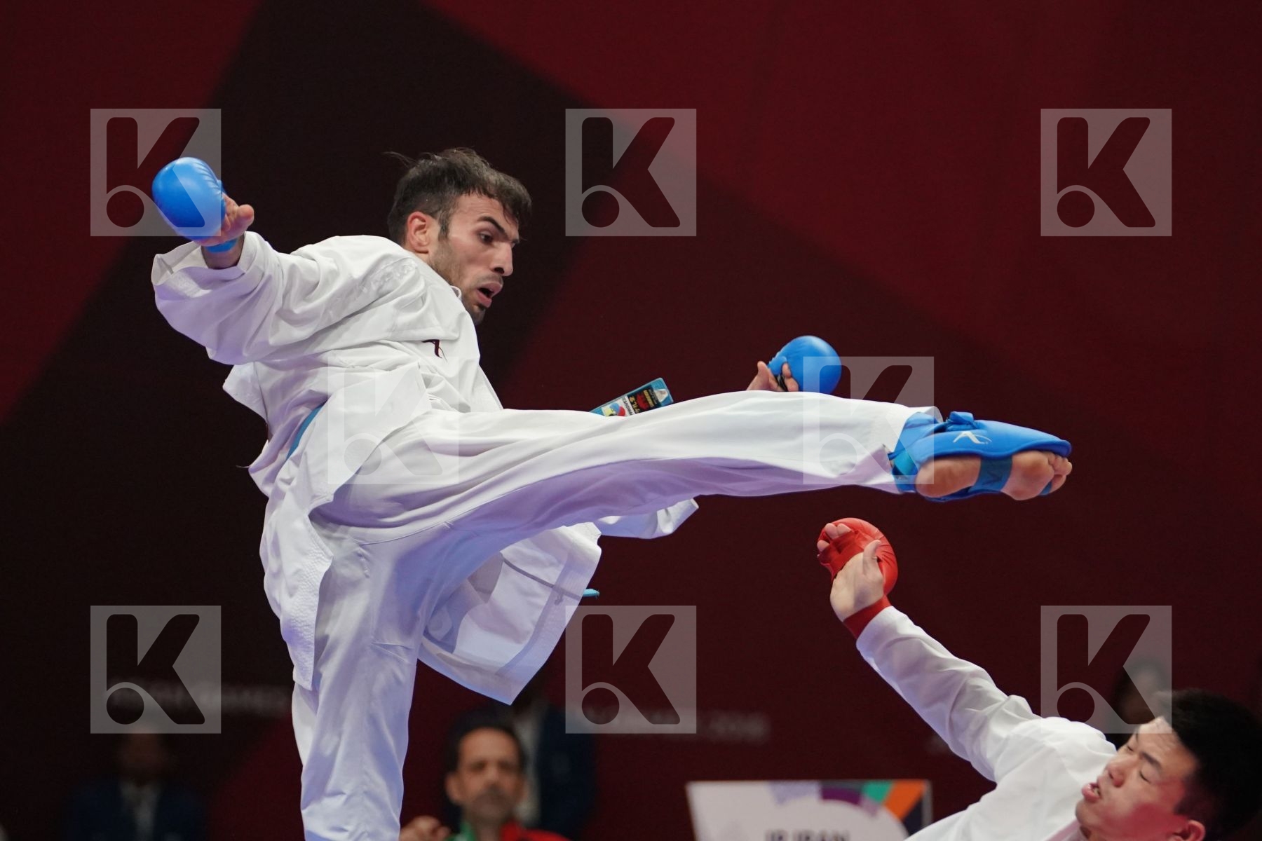 WEICHUN HSU (CHINESE TAIPEI) vs BAHMAN ASGARI GHONCHEH (ISLAMIC REPUBLIC OF IRAN) in Senior Kumite Ð 75 Kg - Qualification
