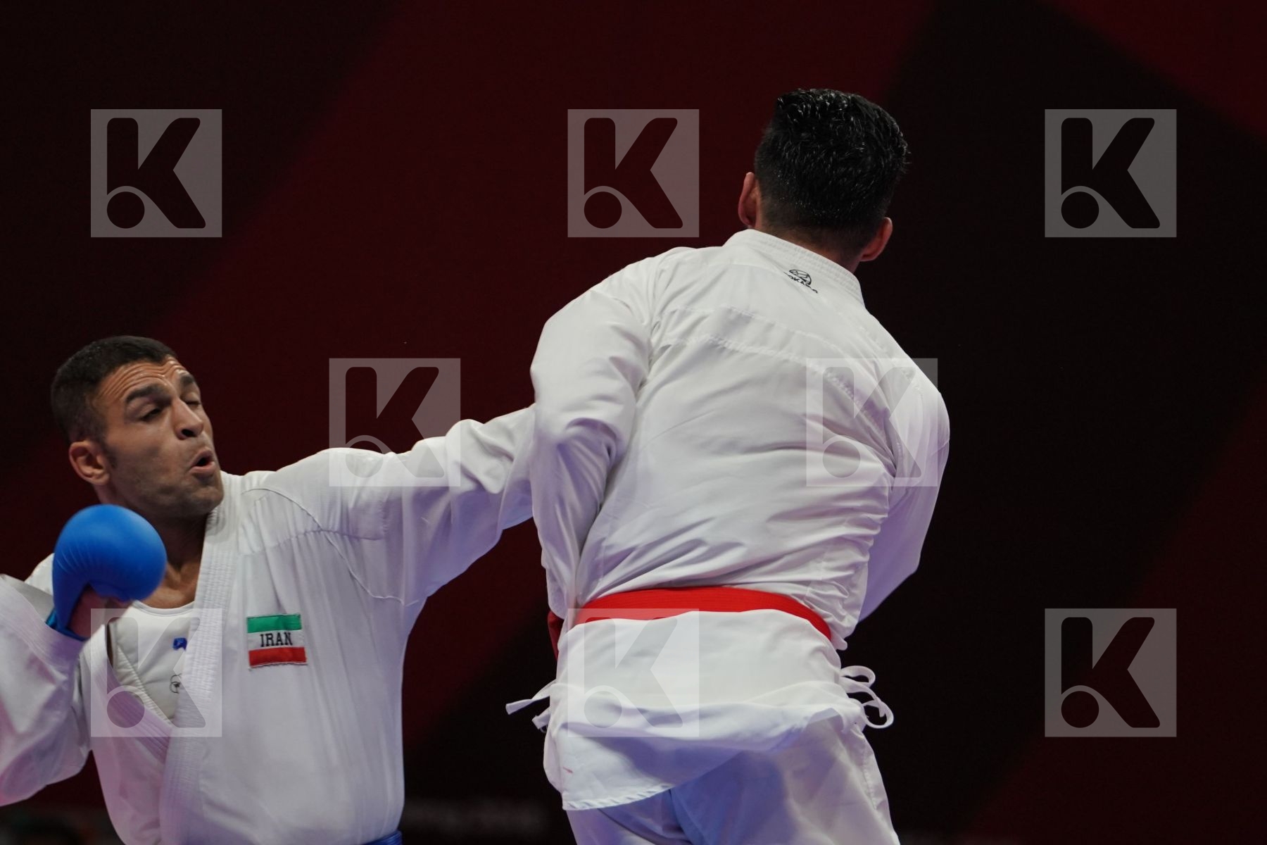 AHMAD ALMESFER (KUWAIT) vs ZABIOLLAH POORSHAB (ISLAMIC REPUBLIC OF IRAN) in Senior Kumite Ð 84 Kg - Qualification