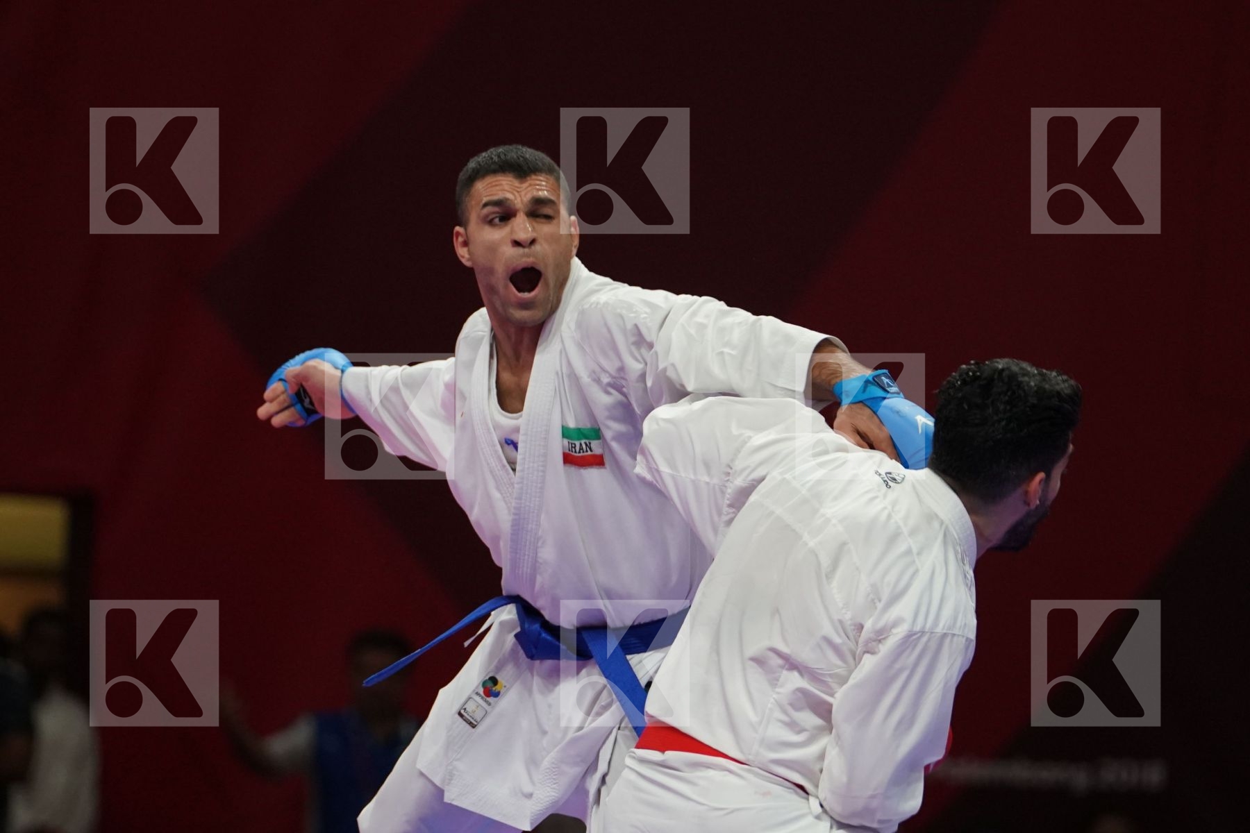AHMAD ALMESFER (KUWAIT) vs ZABIOLLAH POORSHAB (ISLAMIC REPUBLIC OF IRAN) in Senior Kumite Ð 84 Kg - Qualification