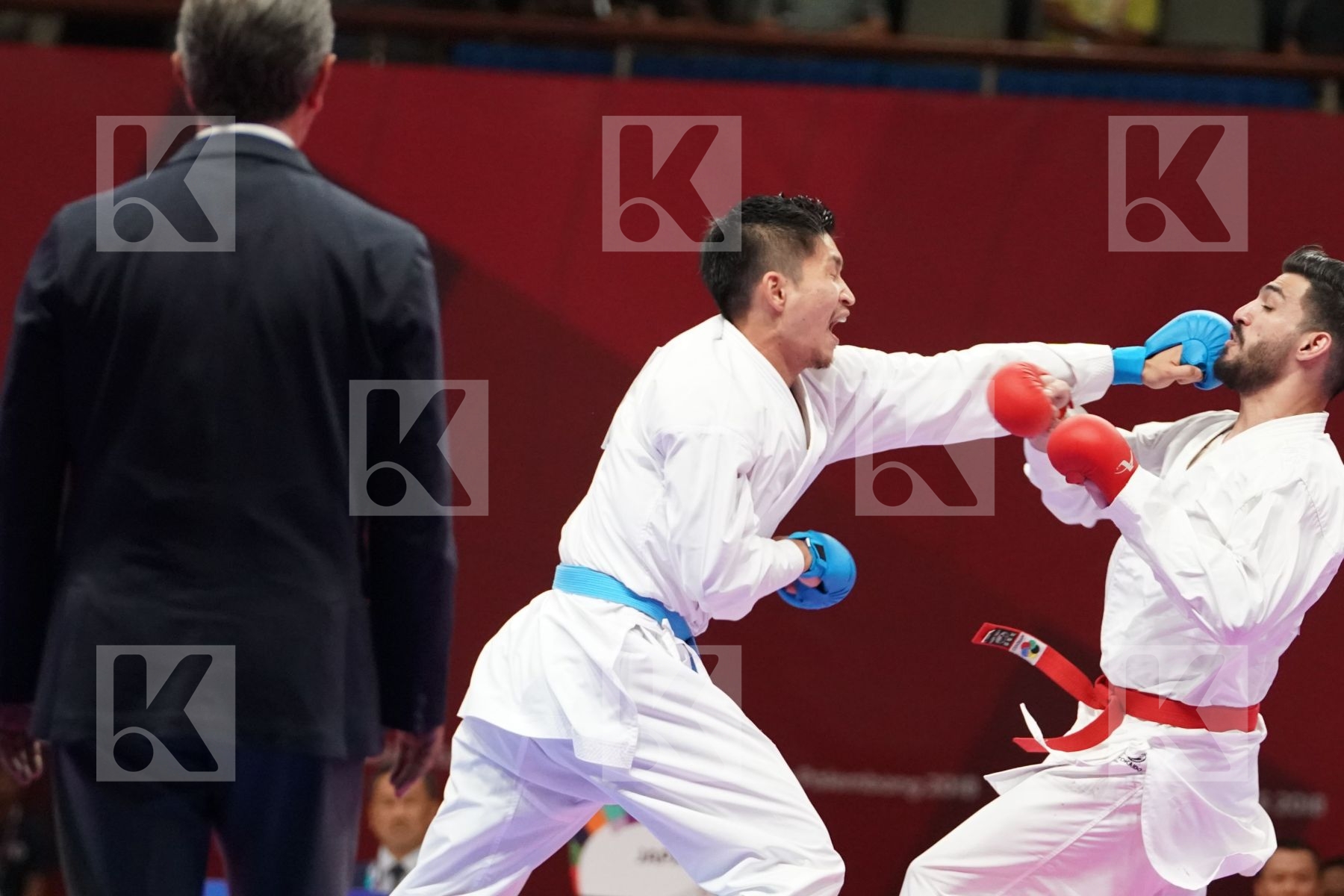 AHMAD ALMESFER (KUWAIT) vs RYUTARO ARAGA (JAPAN) in Senior Kumite Ð 84 Kg - final