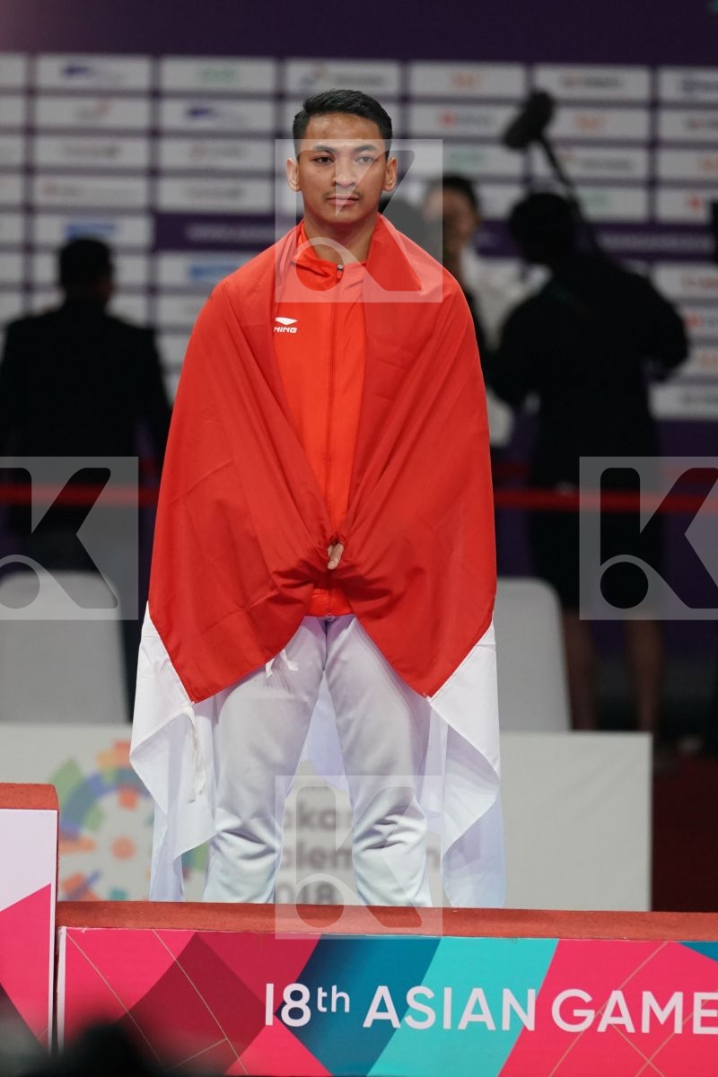 AHMAD ZIGI ZARESTA YUDA (INDONESIA) in Senior Male Kata - podium ceremony