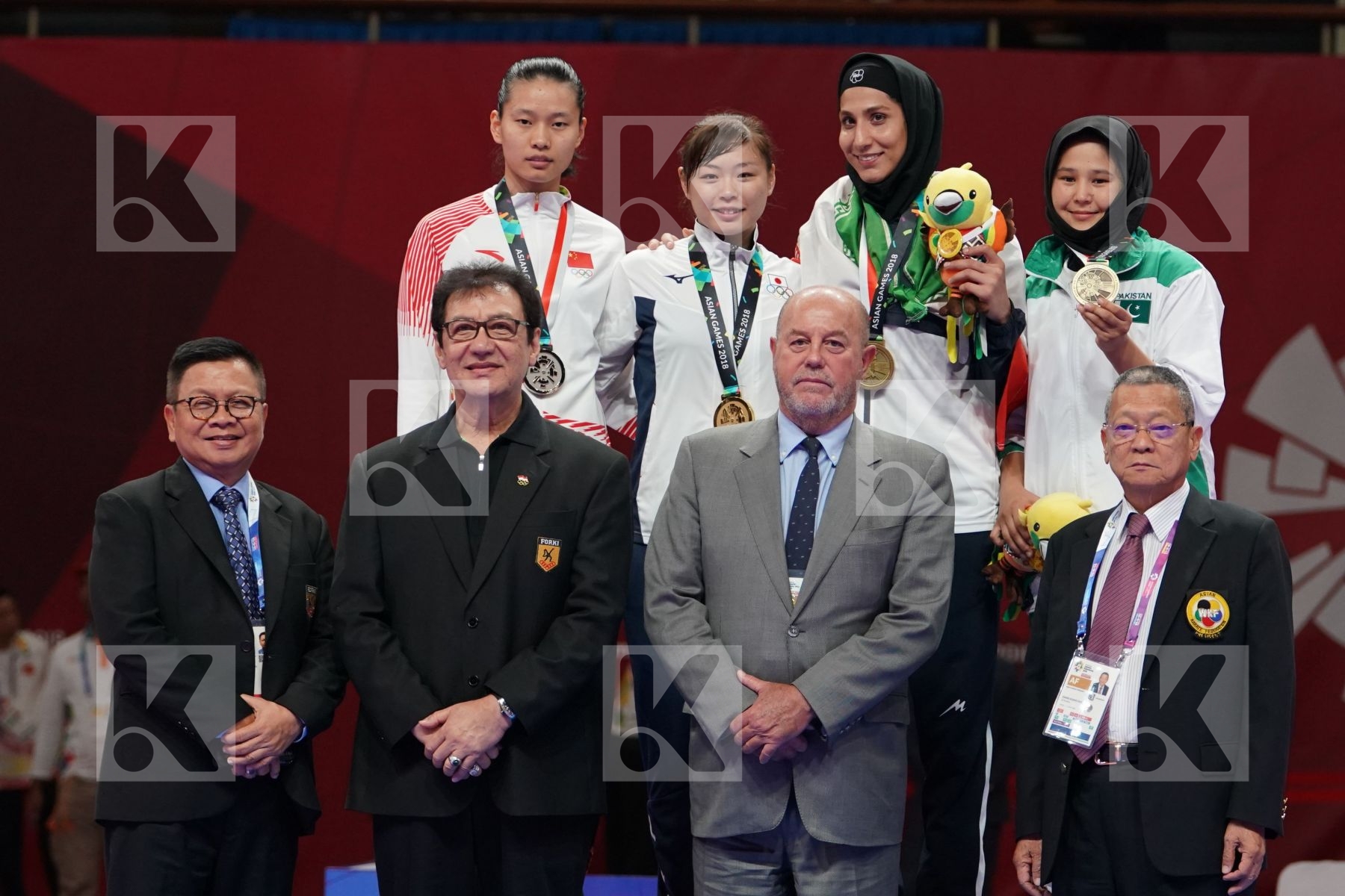 MENGMENG GAO (CHINA), AYUMI UEKUSA (JAPAN), HAMIDEH ABBASALI (ISLAMIC REPUBLIC OF IRAN), NARGIS (PAKISTAN) in Senior Kumite 68+ Kg - podium ceremony