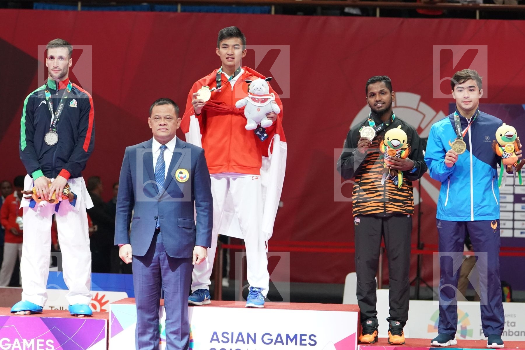 AMIR MAHDI ZADEH (ISLAMIC REPUBLIC OF IRAN), RIFKI ARDIANSYAH ARROSYIID (INDONESIA), PREM KUMAR SELVAM (MALAYSIA), SADRIDDIN SAYMATOV (UZBEKISTAN) in Senior Kumite -60 Kg - podium ceremony