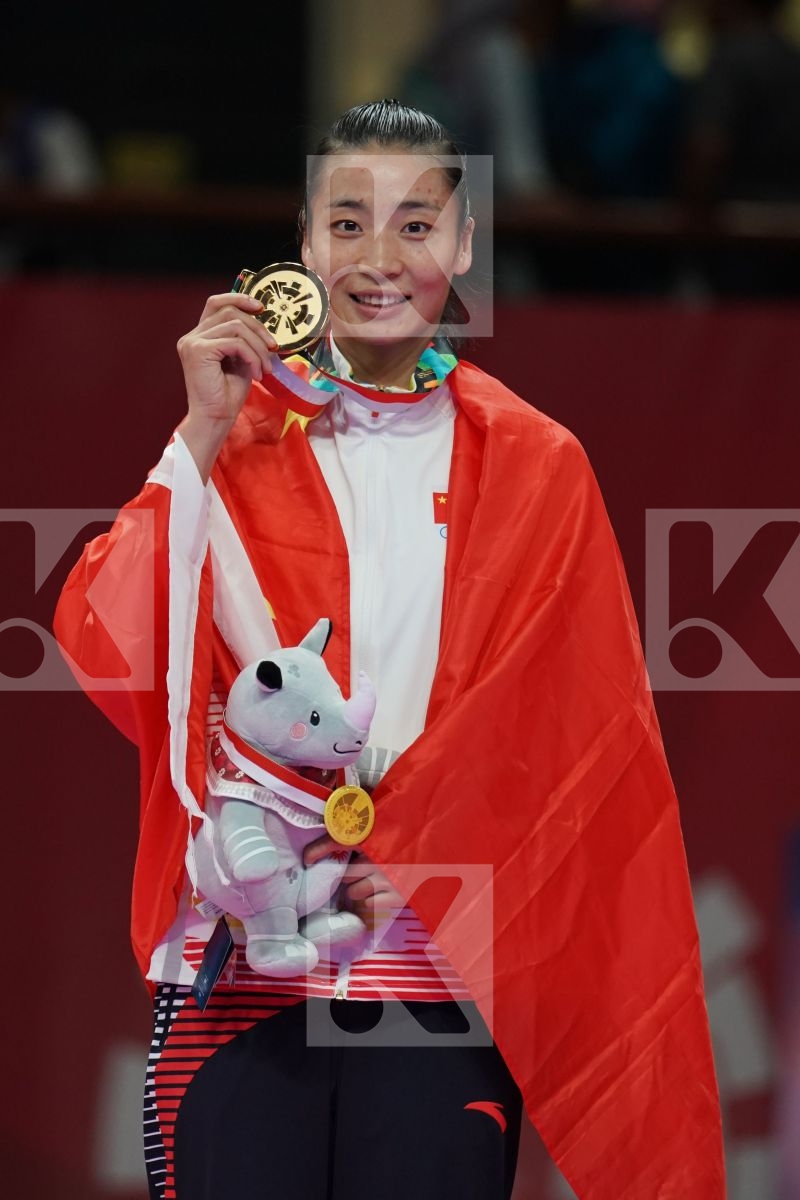 XIAOYAN YIN (CHINA) in Senior Kumite Ð 61 Kg - podium ceremony