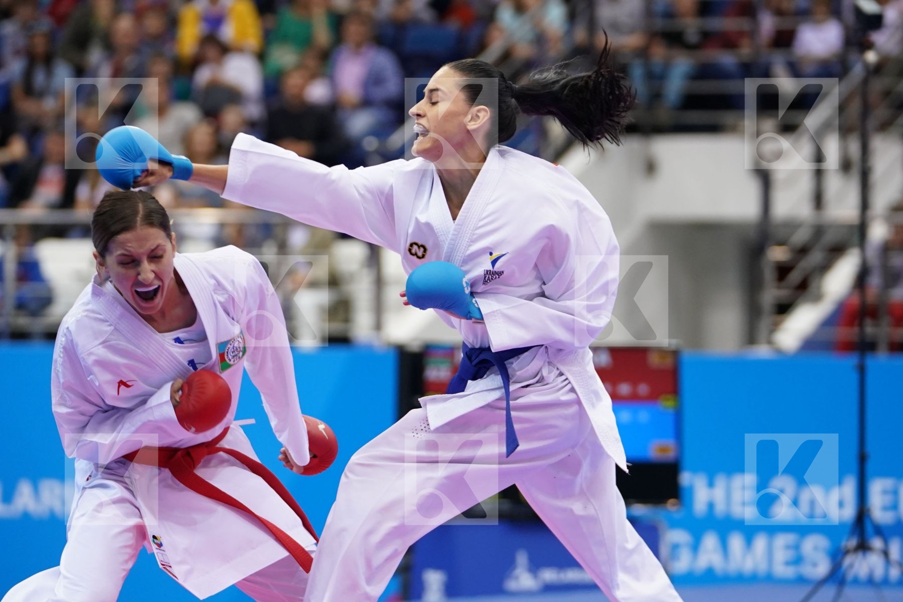 ZARETSKA IRINA (AZERBAIJAN) Vs MELNYK HALYNA (UKRAINE) in Senior Kumite -68 Kg - semi-final Bout