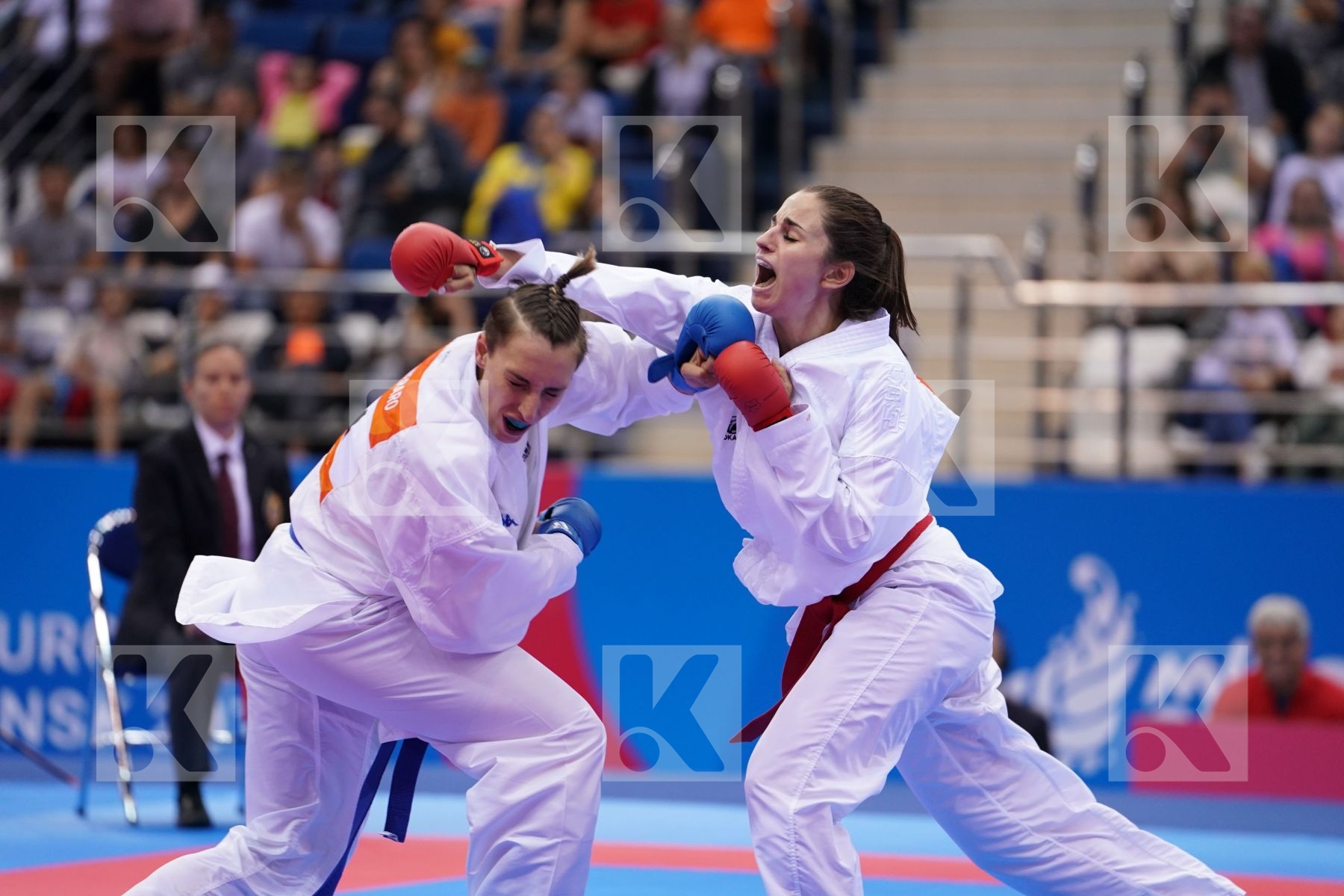 QUIRICI ELENA (SWITZERLAND) Vs SEMERARO SILVIA (ITALY) in Senior Kumite -68 Kg - semi-final Bout