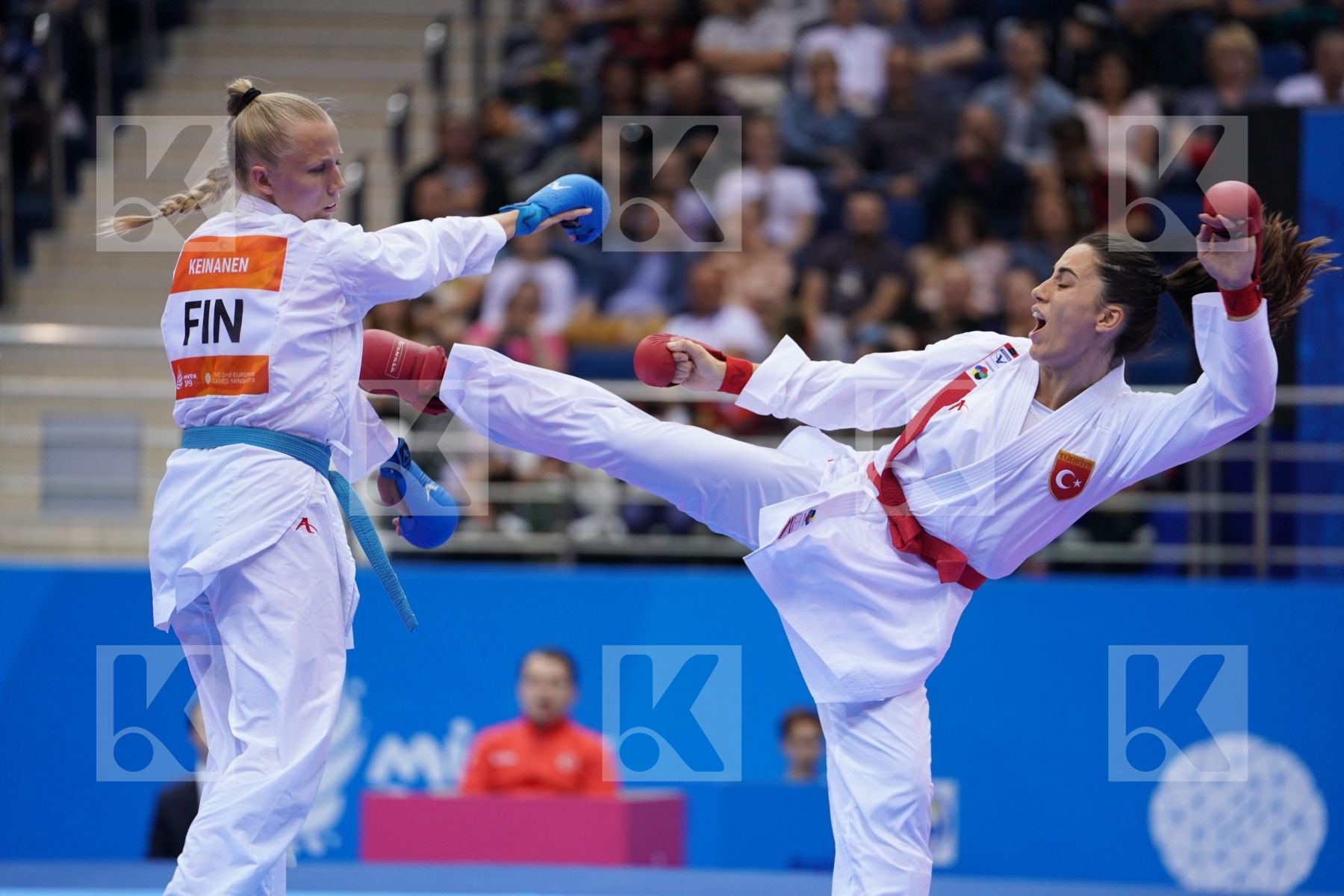 HOCAOGLU MELTEM (TURKEY) Vs KEINANEN TITTA (FINLAND) in Senior Kumite 68+ Kg - semi-final Bout