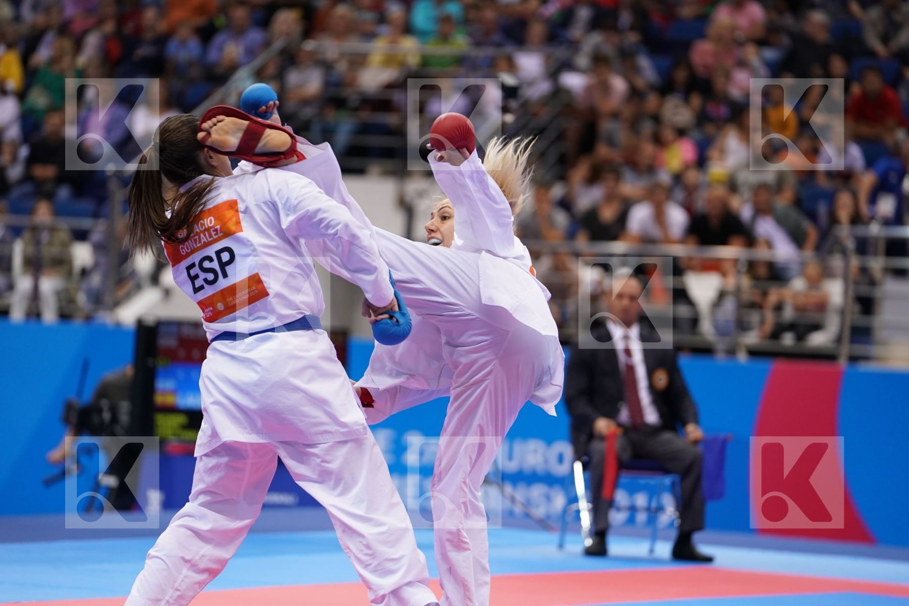 CHATZILIADOU ELENI (GREECE) Vs PALACIO GONZALEZ LAURA (SPAIN) in Senior Kumite 68+ Kg - semi-final Bout