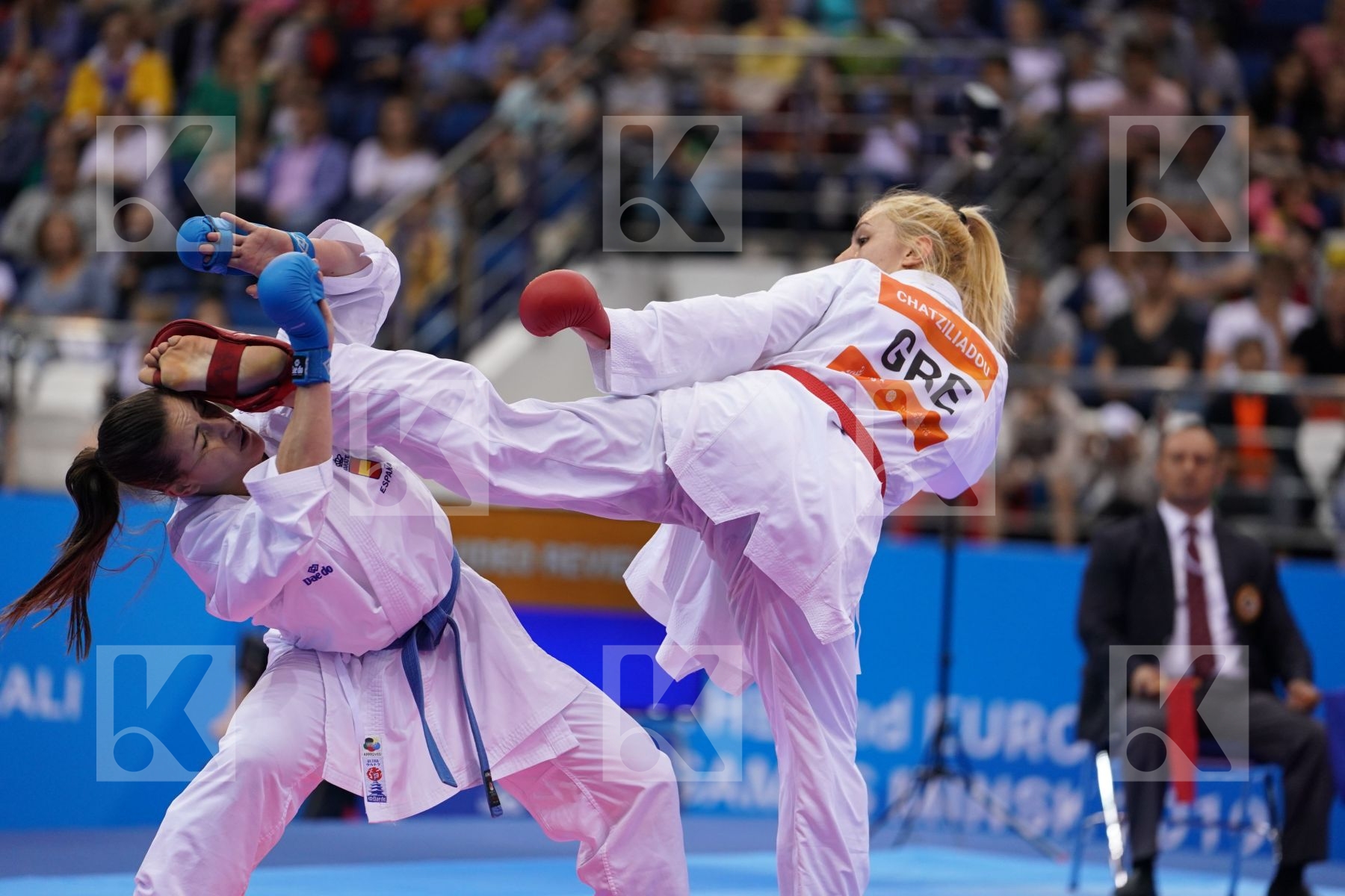 CHATZILIADOU ELENI (GREECE) Vs PALACIO GONZALEZ LAURA (SPAIN) in Senior Kumite 68+ Kg - semi-final Bout