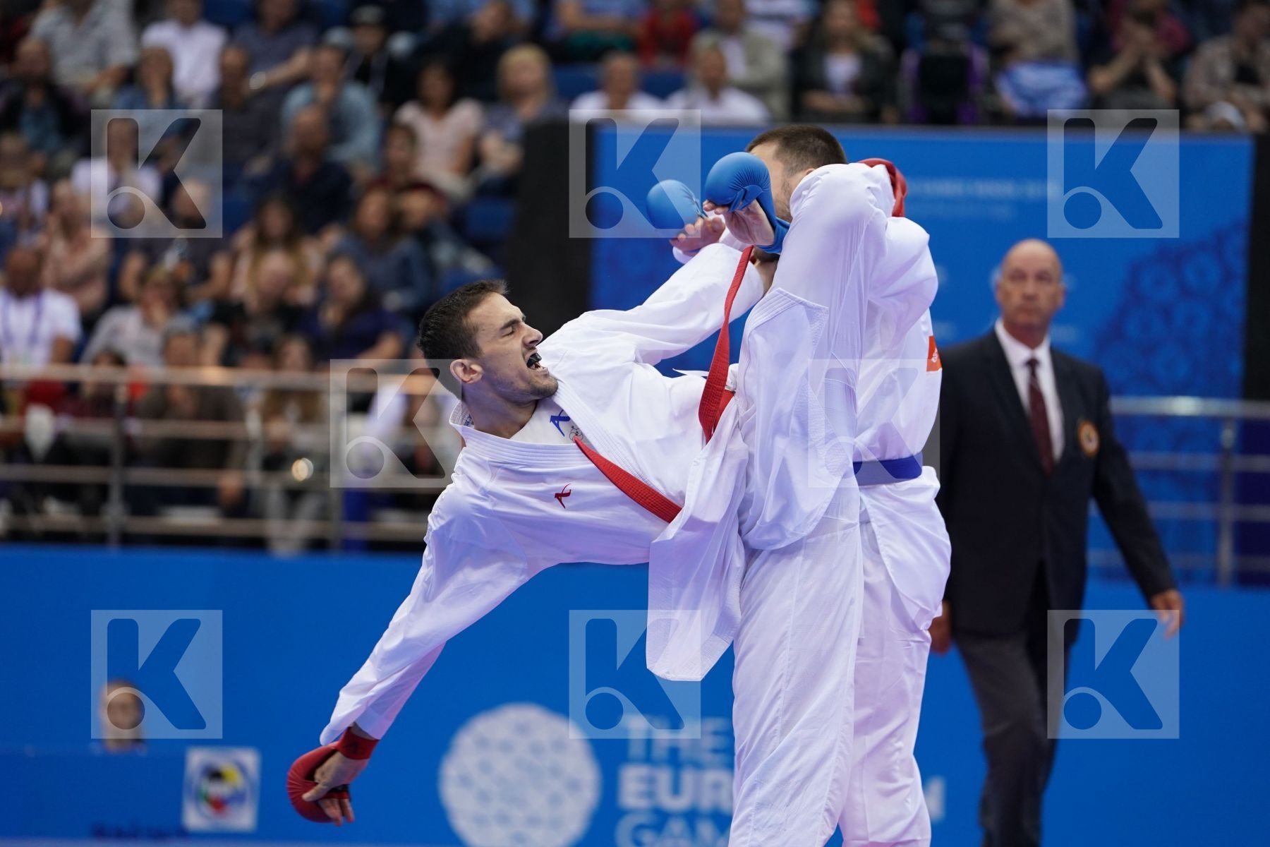 KVESIC IVAN (CROATIA) Vs MARTINA MICHELE (ITALY) in Senior Kumite -84 Kg - semi-final Bout