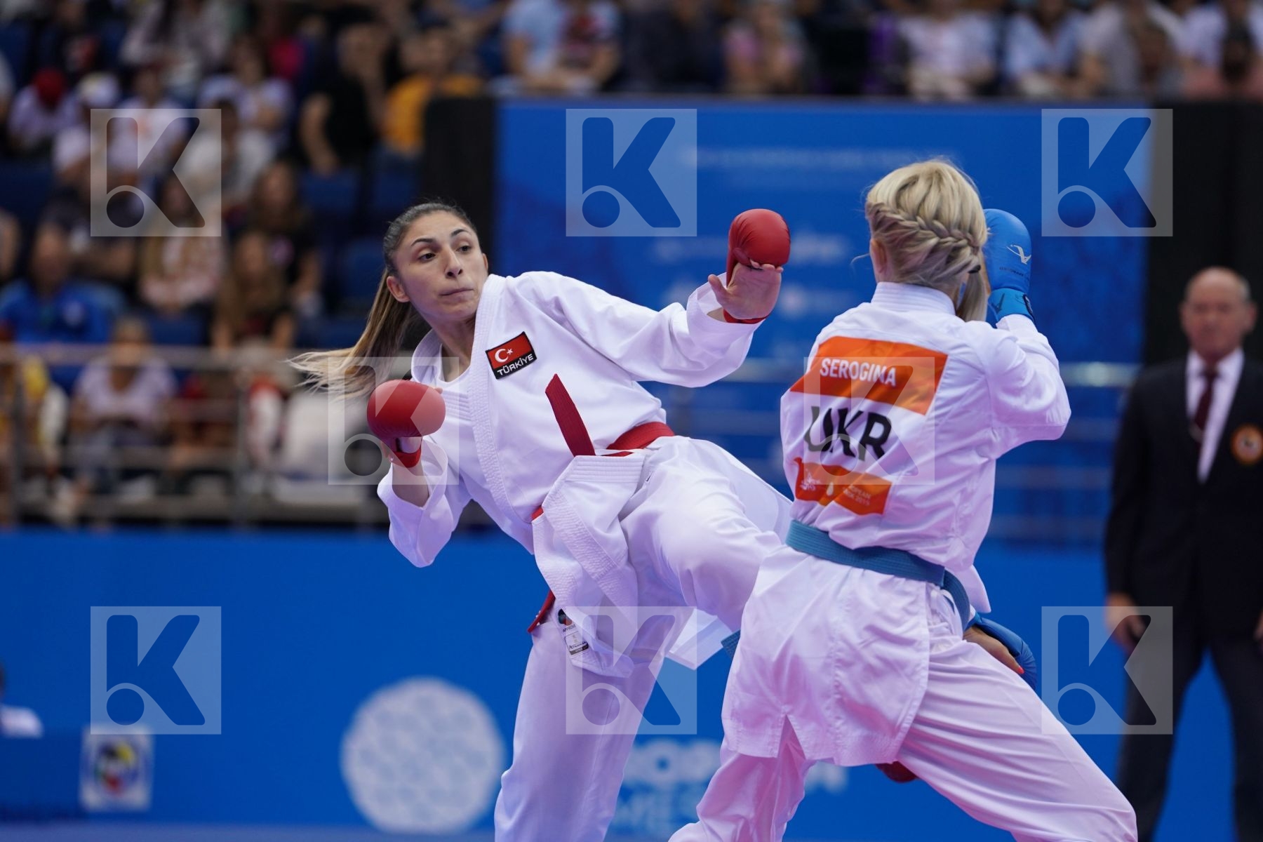 COBAN MERVE (TURKEY) Vs SEROGINA ANITA (UKRAINE) in Senior Kumite -61 Kg - semi-final Bout