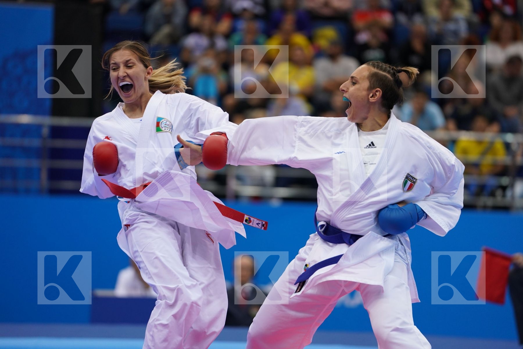 ZARETSKA IRINA (AZERBAIJAN) vs SEMERARO SILVIA (ITALY) in Senior Kumite -68 Kg - Final Bout