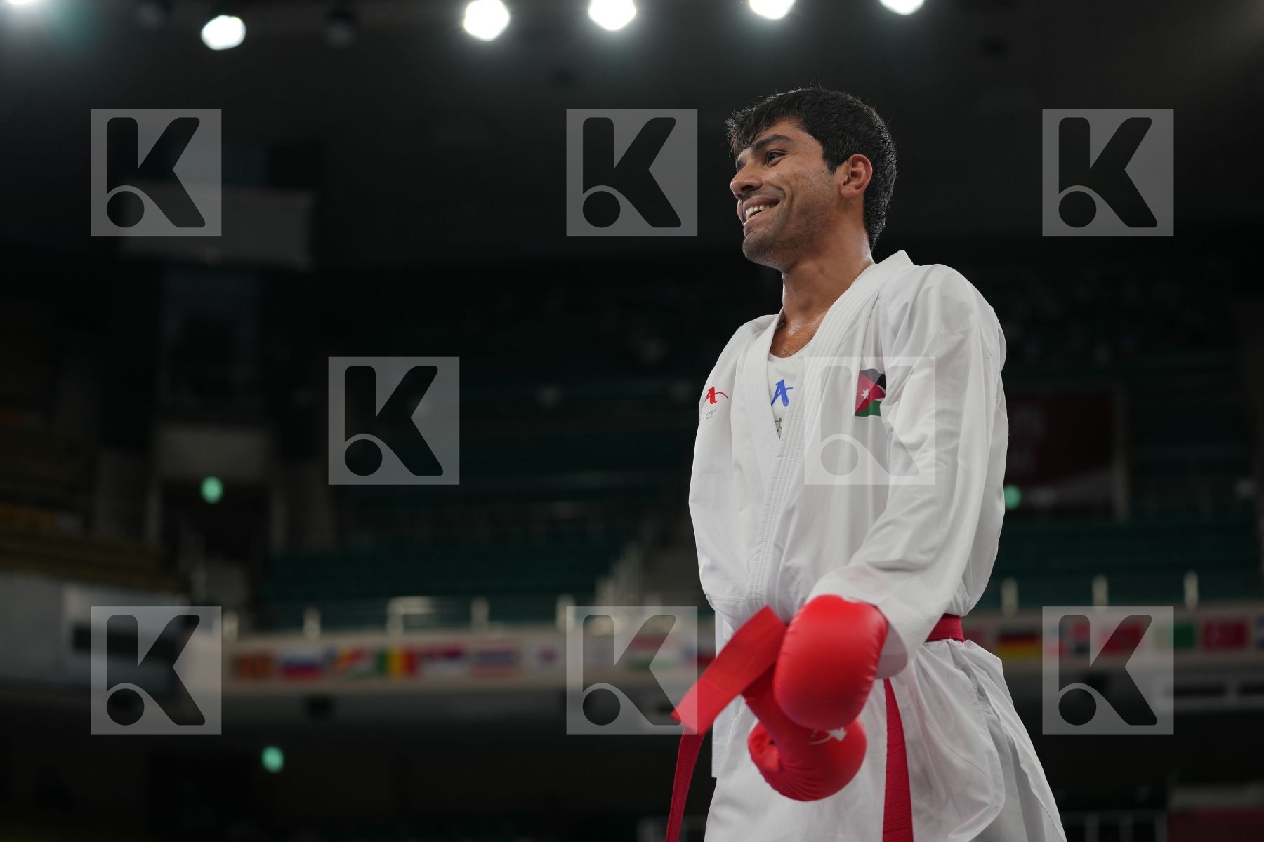 Almasatfa Abdel Rahman (Jordan) - Kumite Male -67kg, Madera Andres (Venezuela) - Kumite Male -67kg in Senior Kumite -67 Kg - Round Robin bout