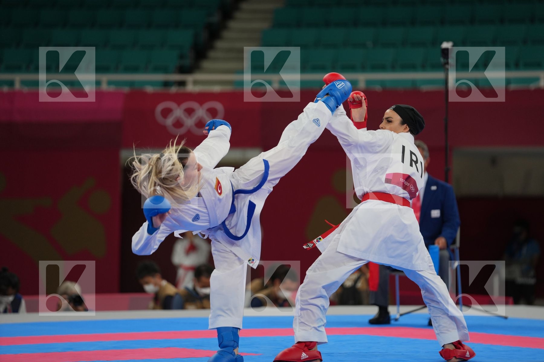 Bahmanyar Sara (Islamic Republic of Iran) - Kumite Female -55kg, Ozcelik Arapoglu Serap (Turkey) - Kumite Female -55kg in Senior Kumite -55 Kg - Round Robin bout