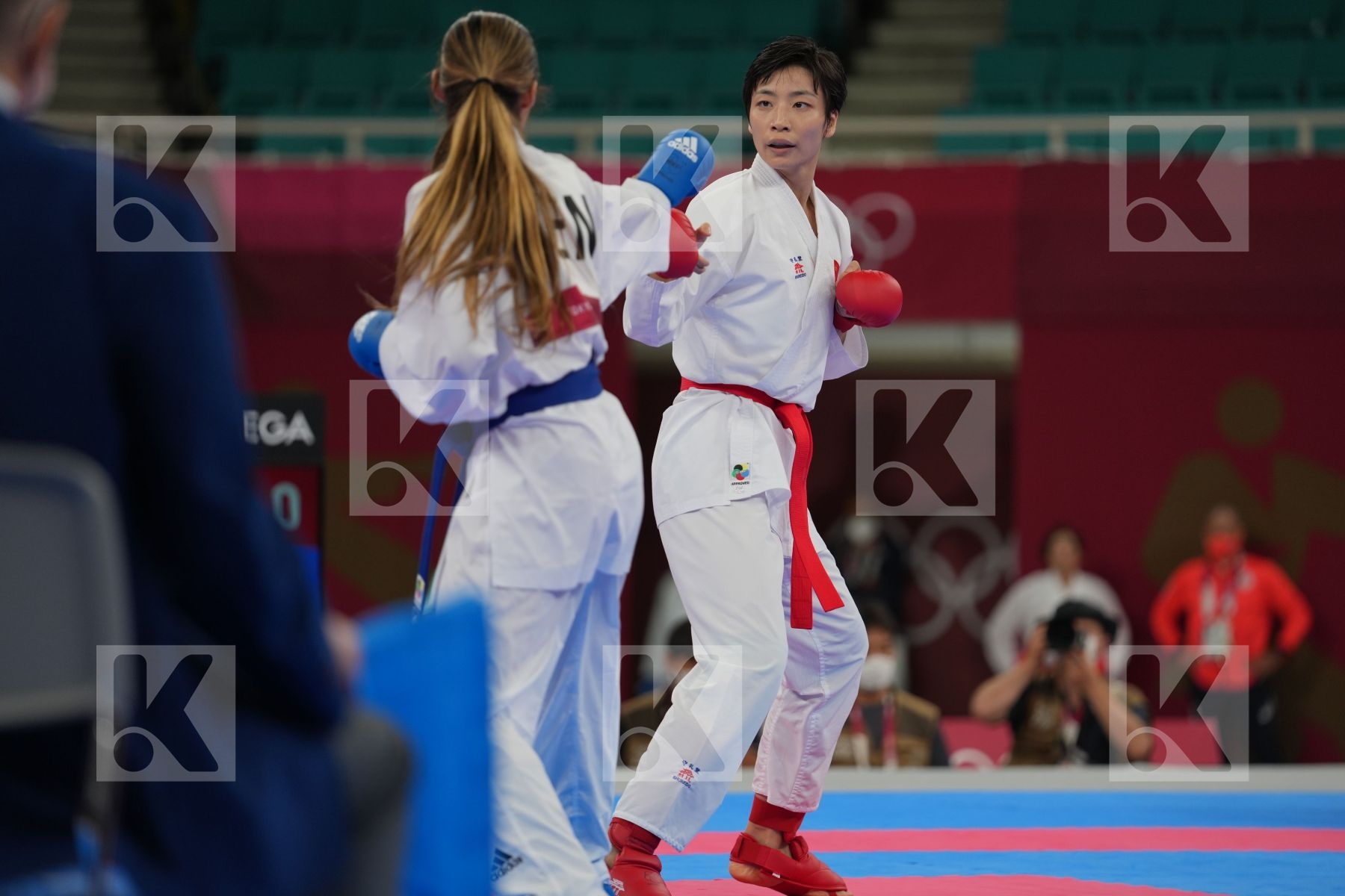 Yin Xiaoyan (People's Republic of China) - Kumite Female -61kg, Garces Sequera Claudymar (Venezuela) - Kumite Female -61kg in Senior Kumite -61 Kg - Round Robin bout