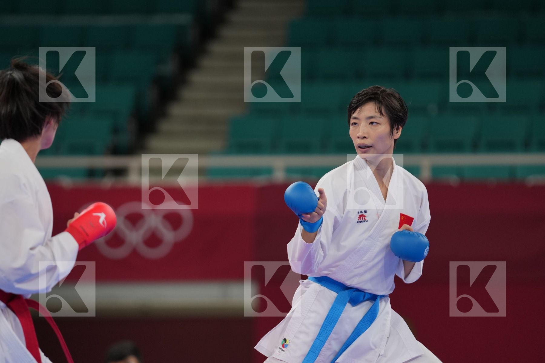 Someya Mayumi (Japan) - Kumite Female -61kg, Yin Xiaoyan (People's Republic of China) - Kumite Female -61kg in Senior Kumite -61 Kg - Round Robin bout