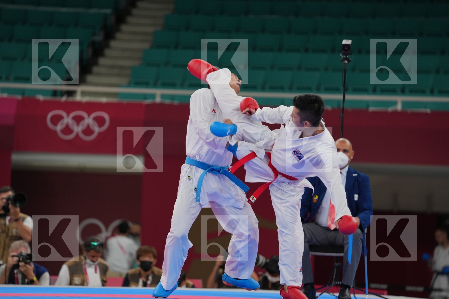 Yahiro Tsuneari (Australia) - Kumite Male -75kg, Azhikanov Nurkanat (Kazakhstan) - Kumite Male -75kg in Senior Kumite -75 Kg - Round Robin bout