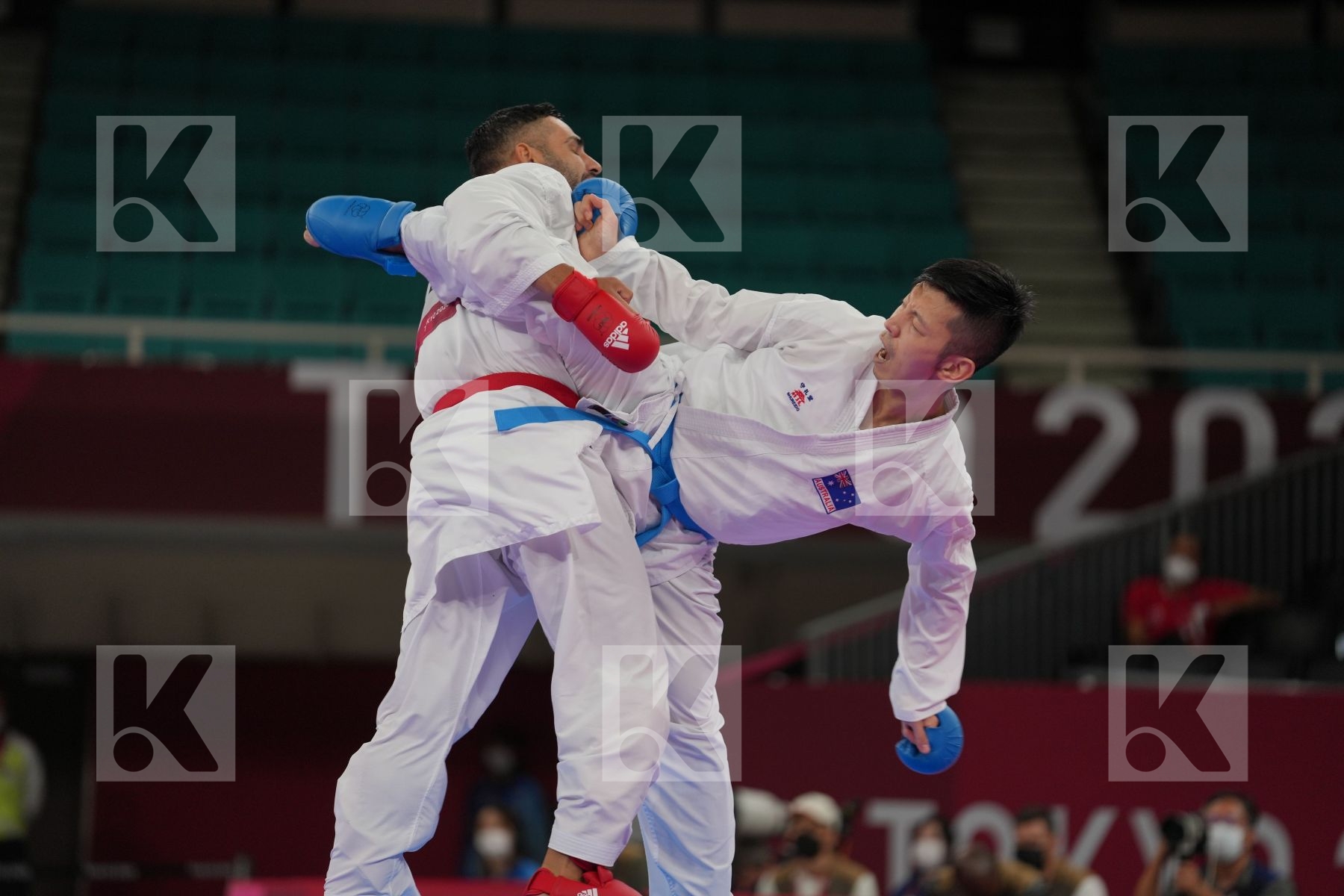 Busa Luigi (Italy) - Kumite Male -75kg, Yahiro Tsuneari (Australia) - Kumite Male -75kg in Senior Kumite -75 Kg - Round Robin bout