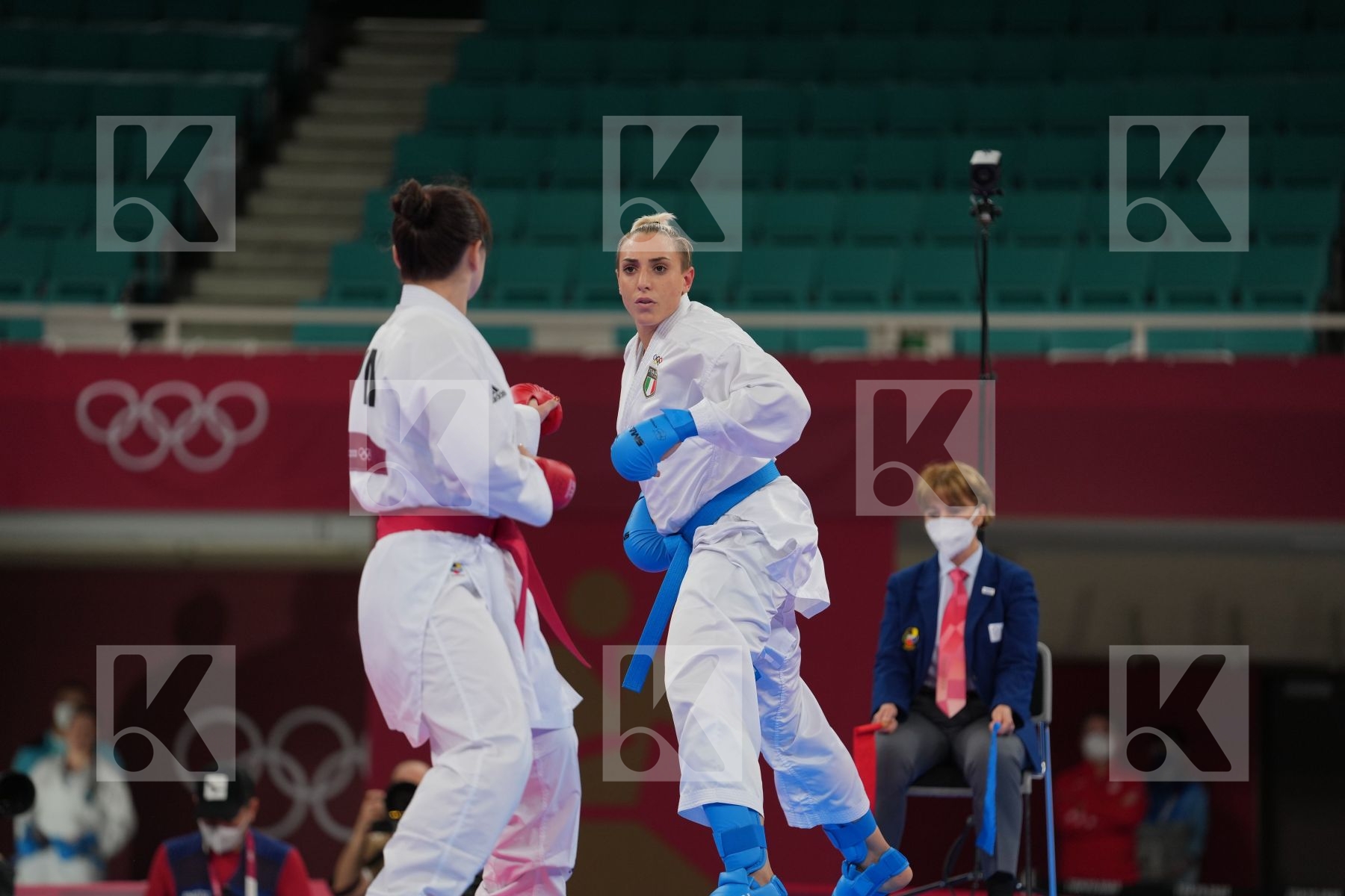 Uekusa Ayumi (Japan) - Kumite Female +61kg, Semeraro Silvia (Italy) - Kumite Female +61kg in Senior Kumite 61+ Kg - Round Robin bout