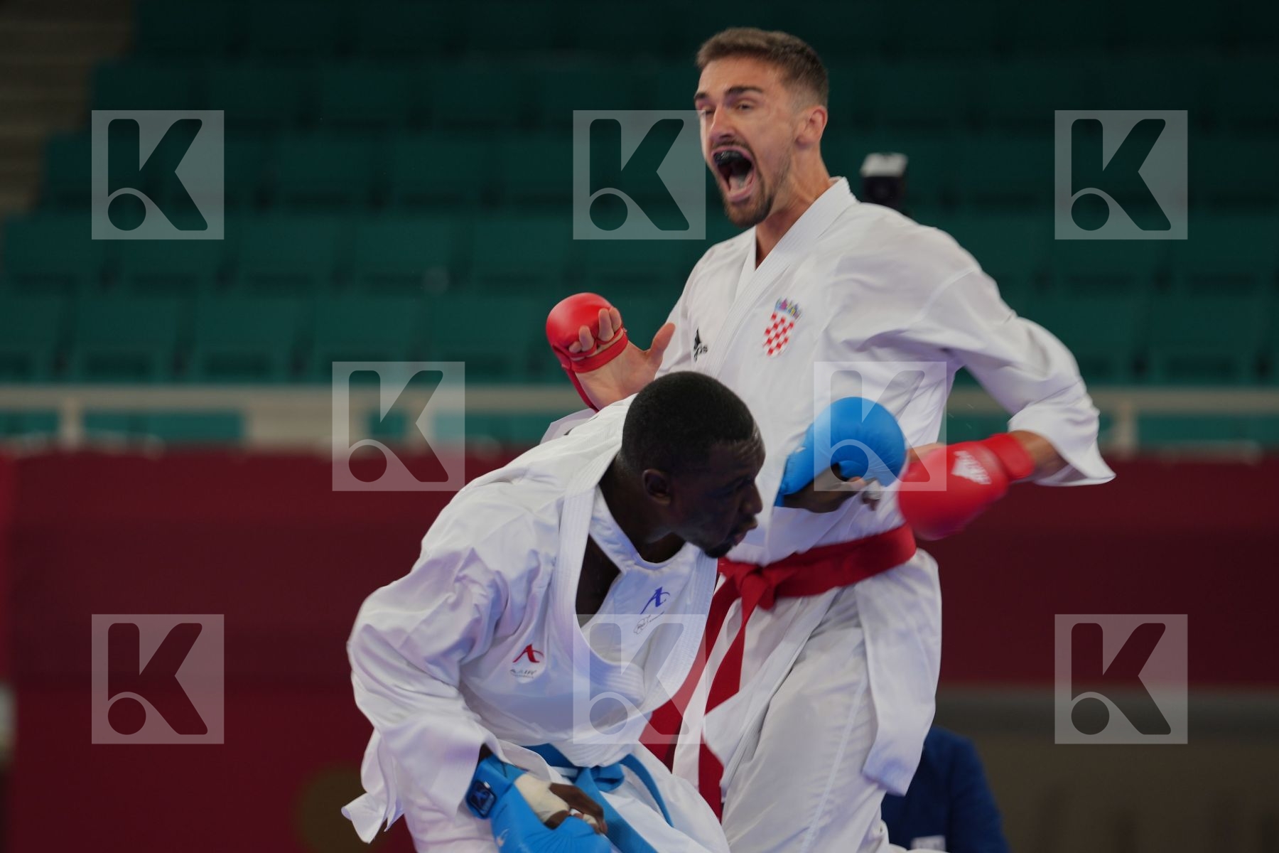Kvesic Ivan (Croatia) - Kumite Male +75kg, Hamedi Tareg (Saudi Arabia) - Kumite Male +75kg in Senior Kumite 75+ Kg - Round Robin bout