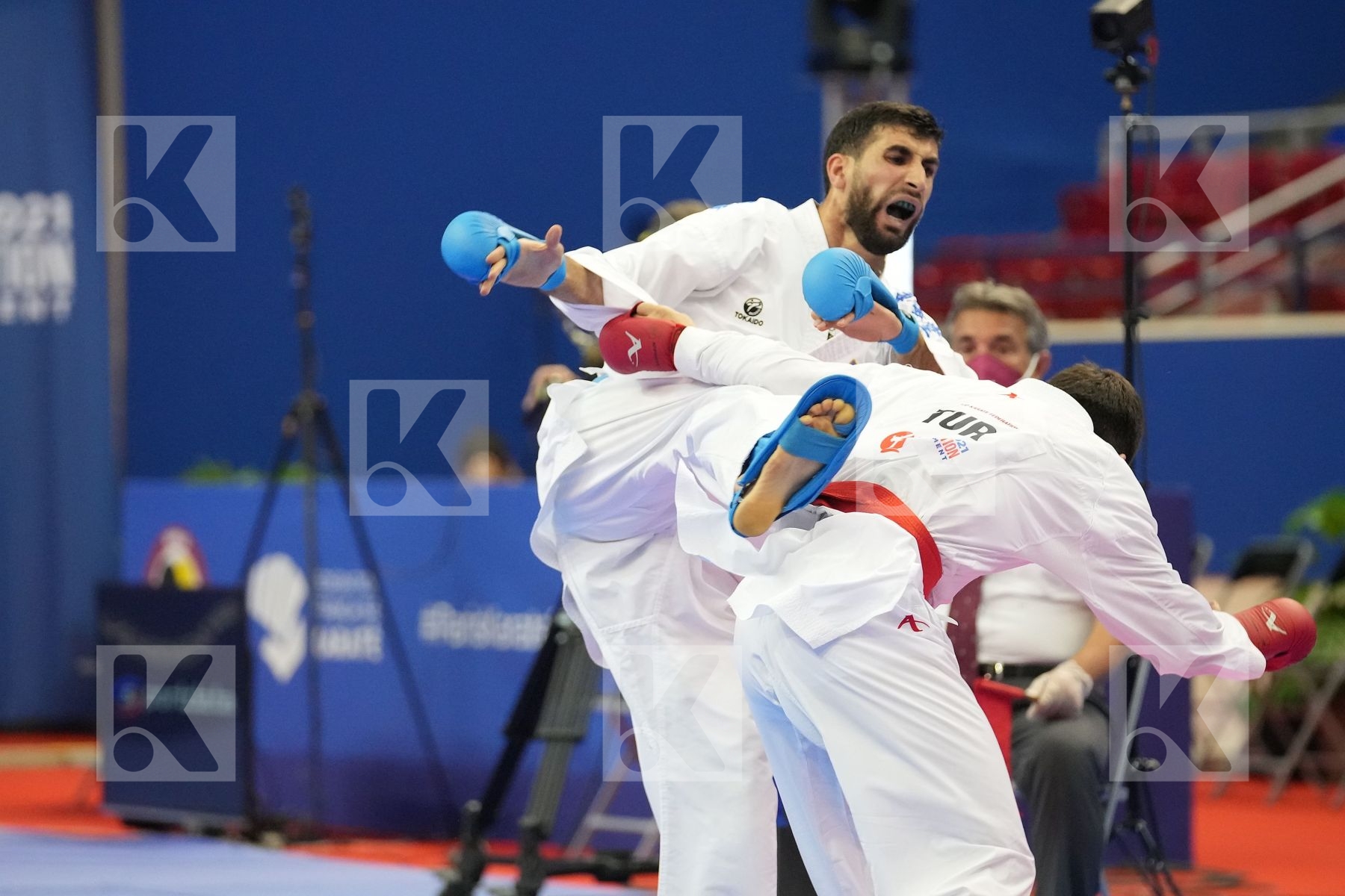 SAMDAN ERAY (TURKEY), FARZALIYEV FIRDOVSI (AZERBAIJAN) in Olympic Category - Kumite Male -67 KG - Round Robin bout