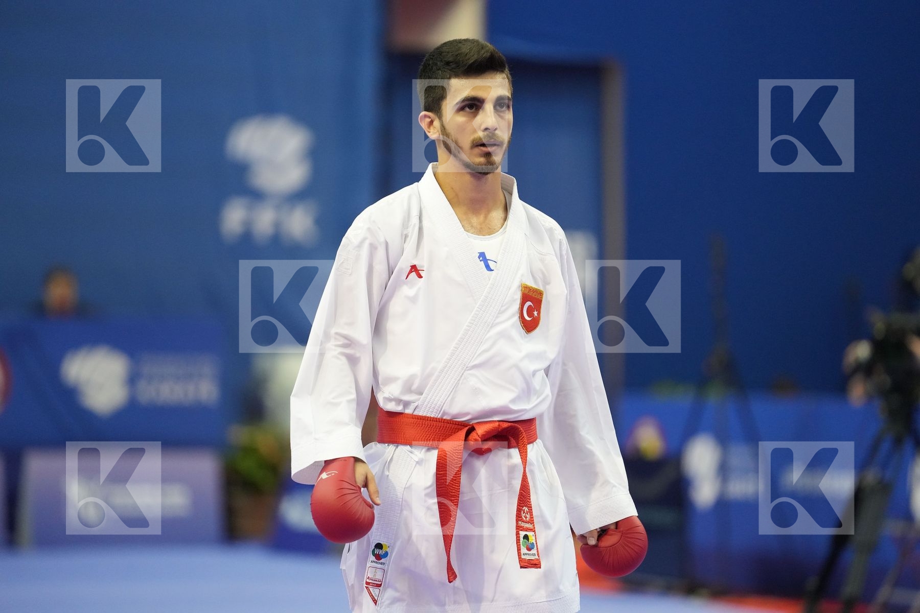 SAMDAN ERAY (TURKEY), FARZALIYEV FIRDOVSI (AZERBAIJAN) in Olympic Category - Kumite Male -67 KG - Round Robin bout
