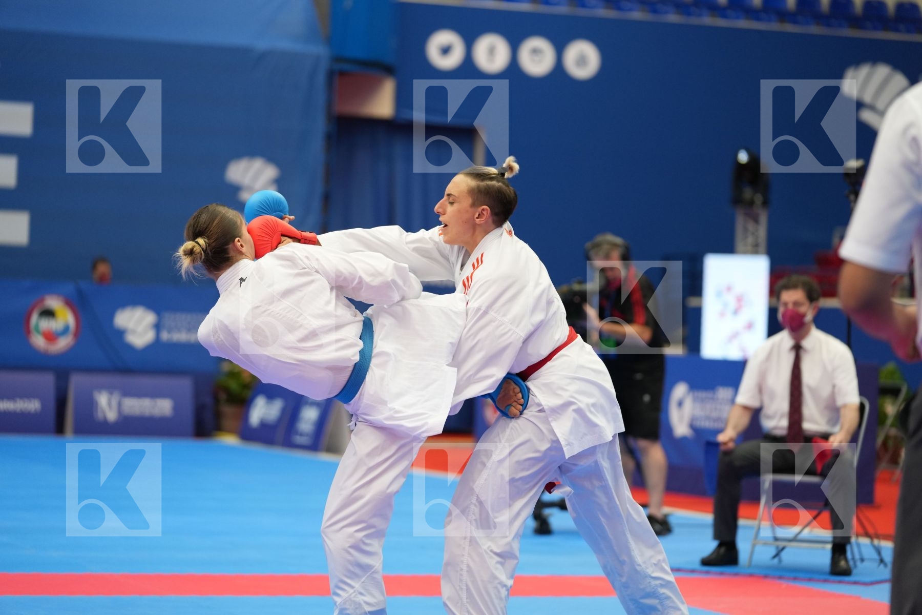 SEMERARO SILVIA (ITALY), BRATIC MELISSA (CANADA) in Olympic Category - Kumite Female 61+ KG - Round Robin bout