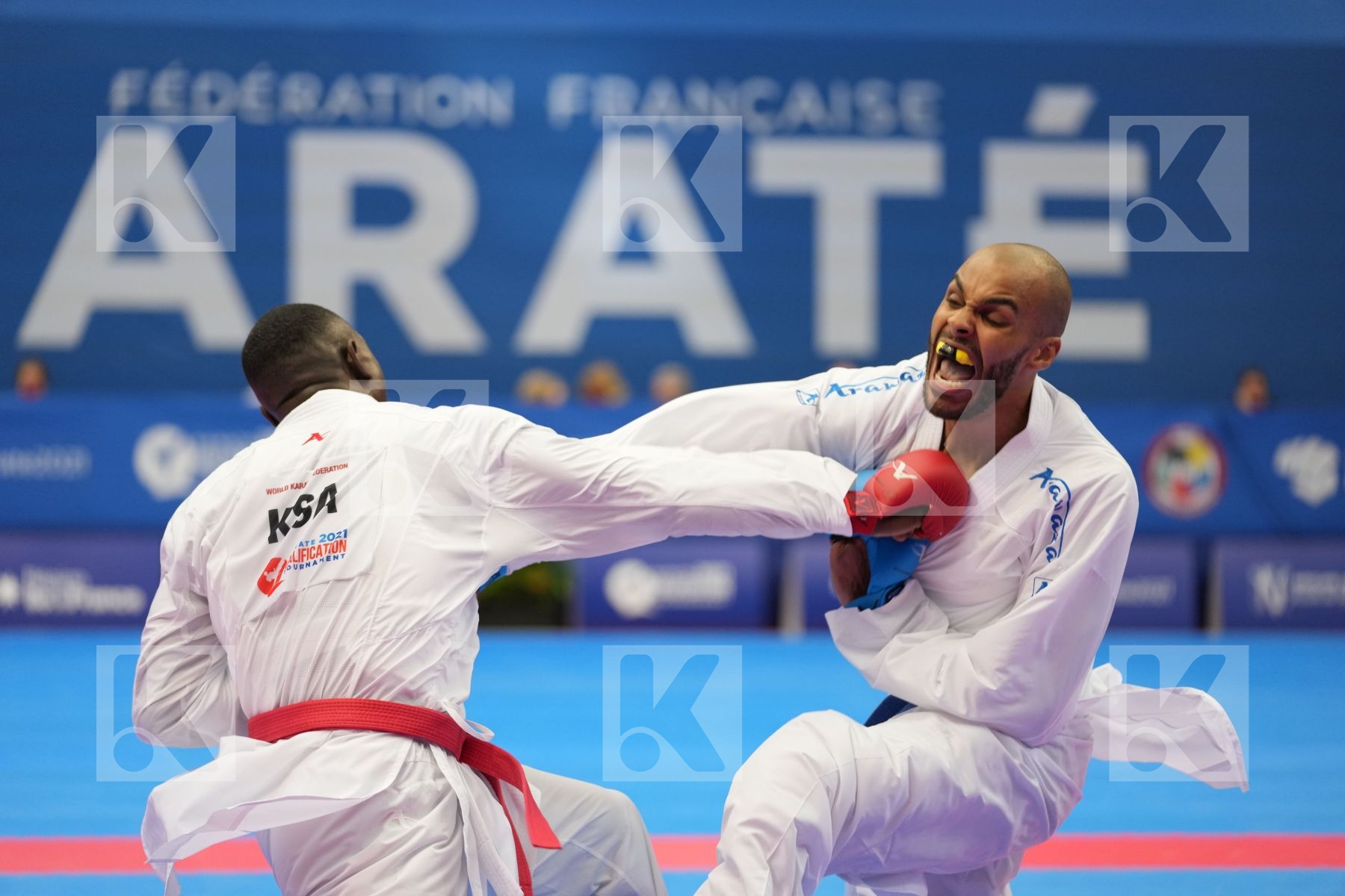 HAMEDI TAREG (SAUDI ARABIA), LARDY TYRON-DARNELL (NETHERLANDS) in Olympic Category - Kumite Male 75+ KG - Round Robin bout