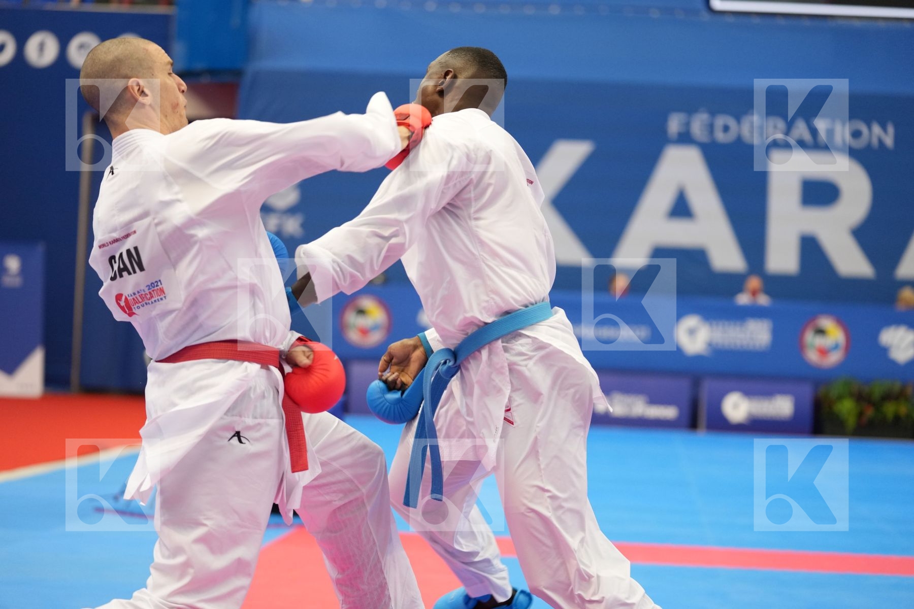 HAMEDI TAREG (SAUDI ARABIA), GAYSINSKY DANIEL (CANADA) in Olympic Category - Kumite Male 75+ KG - Round Robin bout