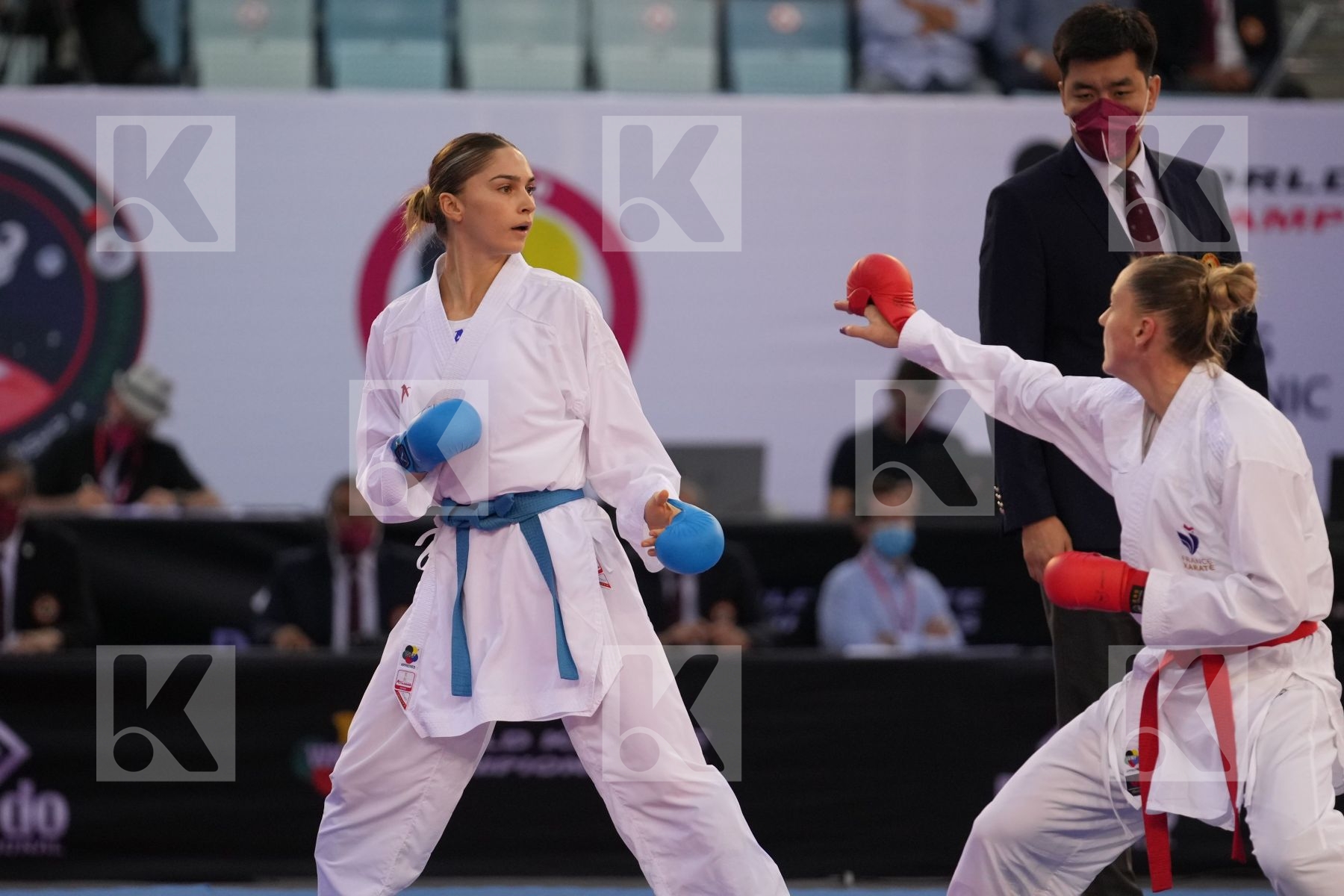 AGIER ALIZEE (FRANCE) vs BRATIC MELISSA (CANADA) in Female Kumite -68 Kg - bronze bout